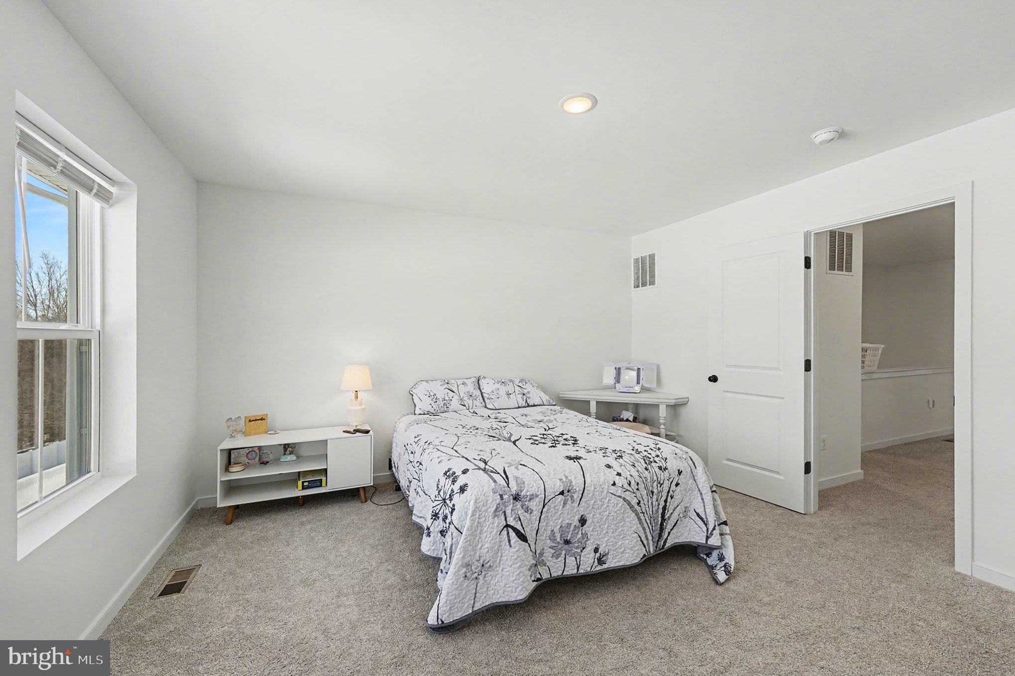 WILDERNESS SHORES - Residential