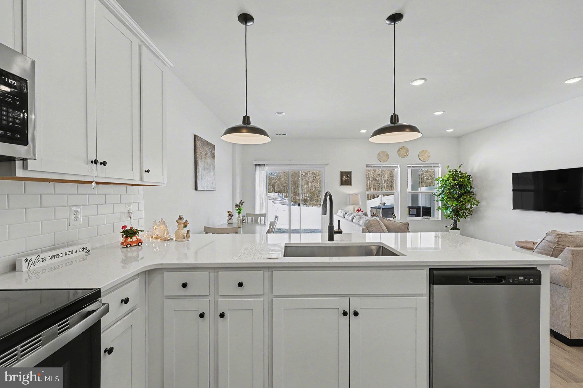 WILDERNESS SHORES - Residential