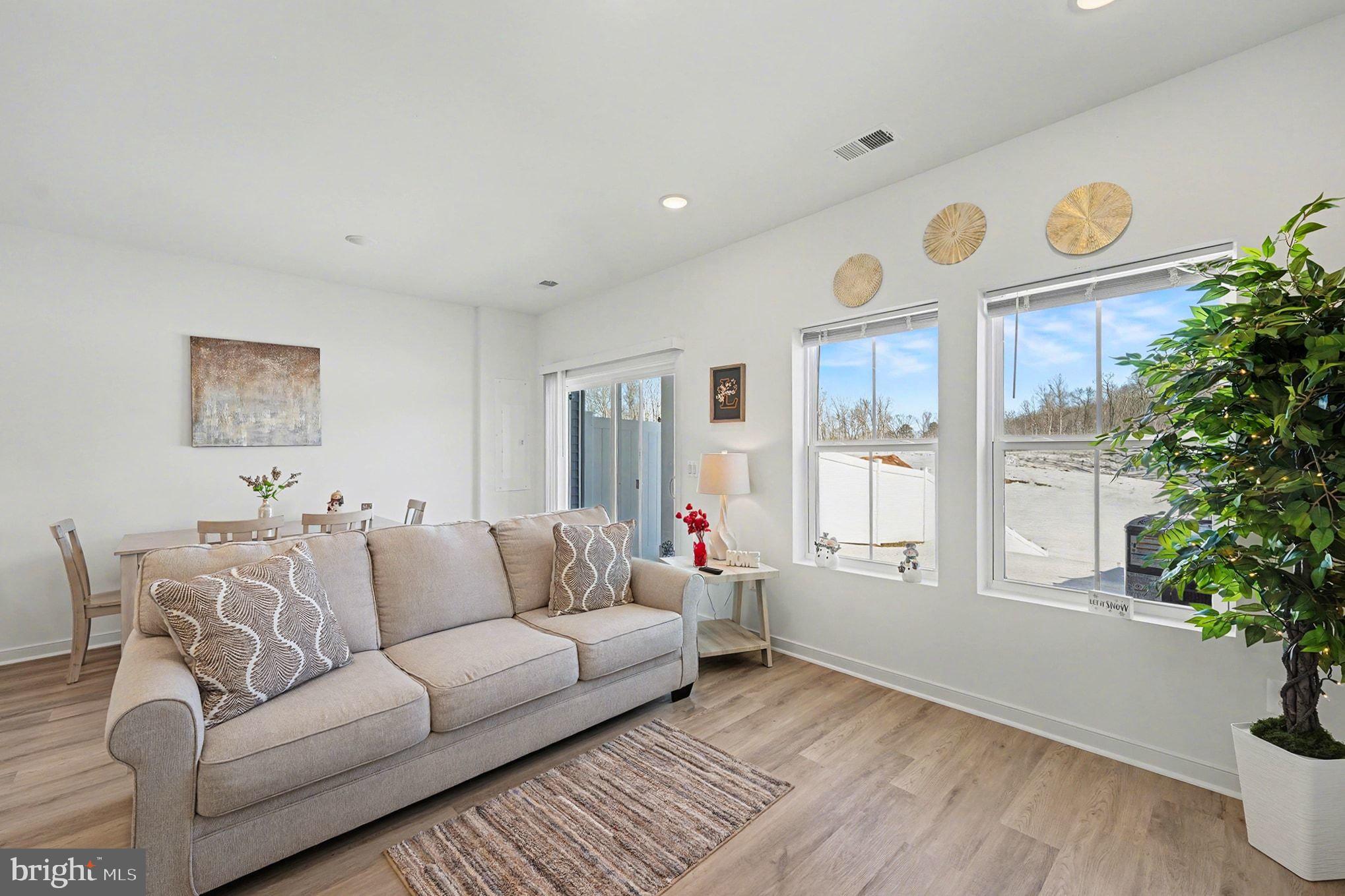 WILDERNESS SHORES - Residential