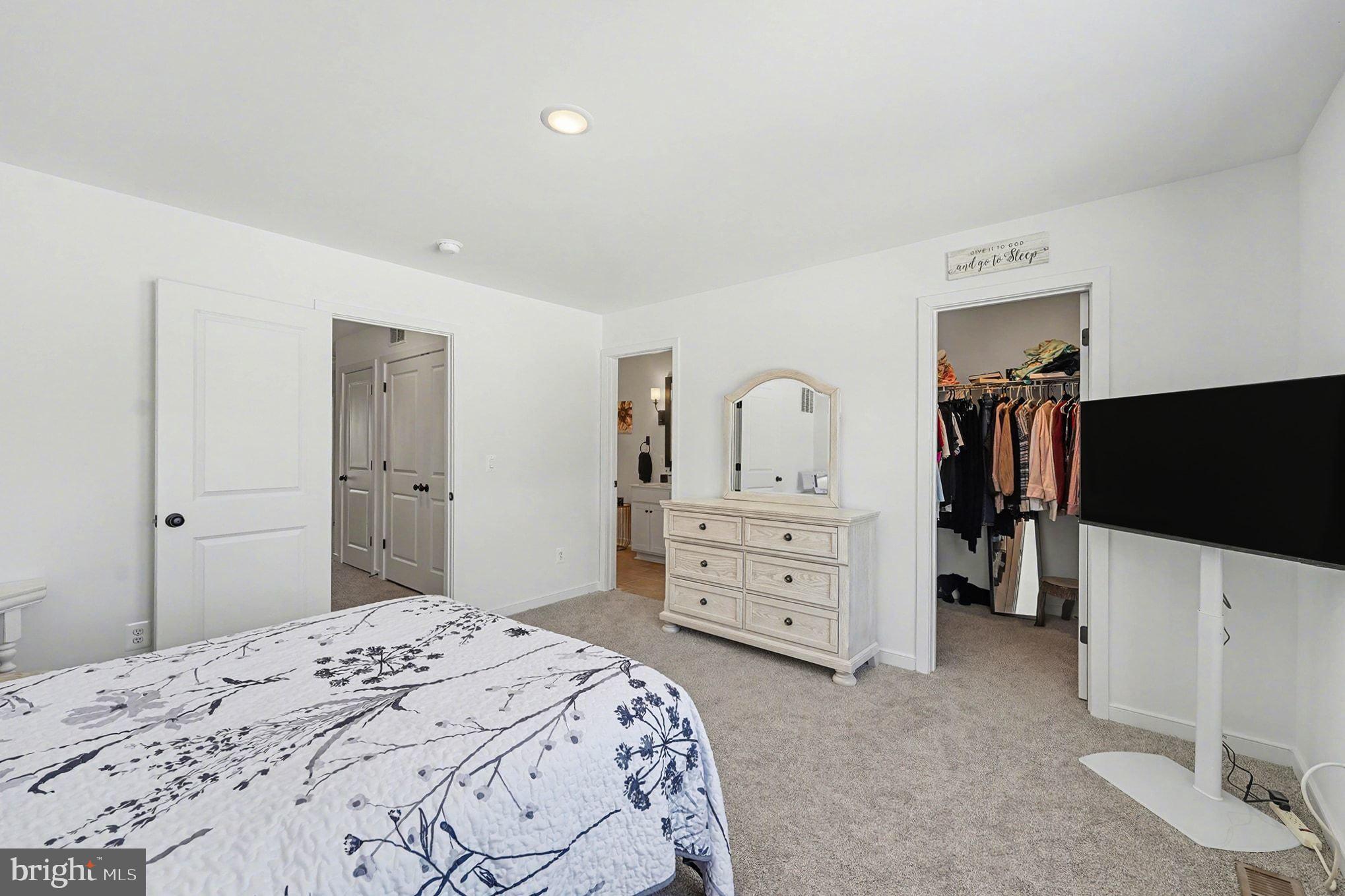 WILDERNESS SHORES - Residential