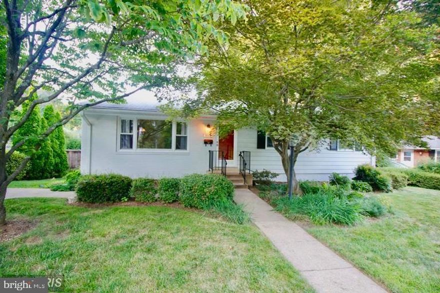 Nicely renovated and well maintained Detached Home in sought after Vienna Woods neighborhood featuring Gourmet Kitchen with stainless steel appliances and corian countertops, hardwood floors on the main level, Luxury Vinyl Planks (LVP) flooring in basement and kitchen, walkout basement, deck overlooking fenced backyard, washer and dryer. Dream location: Close proximity to Vienna Metro Station, shopping and entertainment on Maple Ave.