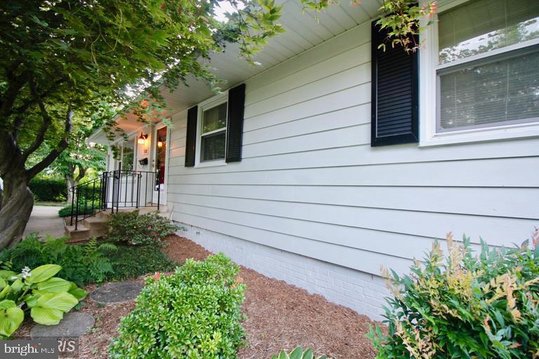 VIENNA WOODS - Residential Lease