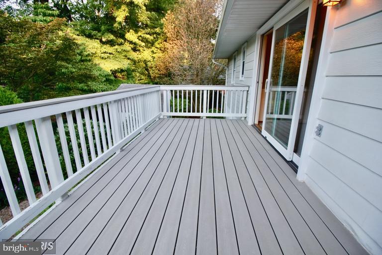 VIENNA WOODS - Residential Lease