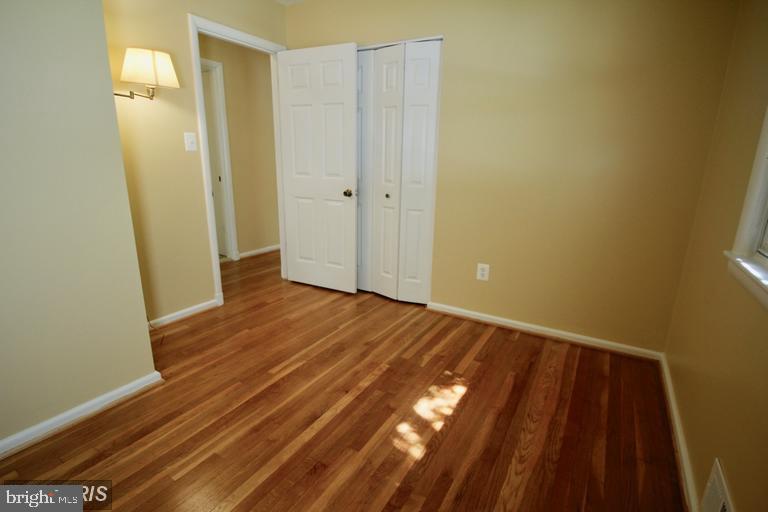 VIENNA WOODS - Residential Lease