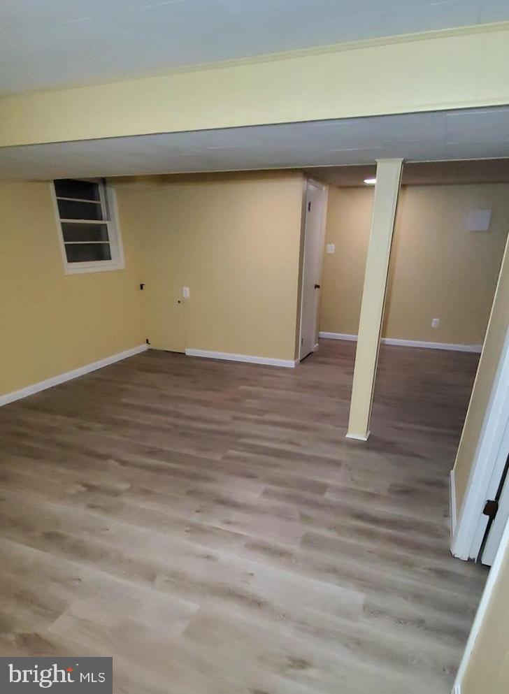 VIENNA WOODS - Residential Lease