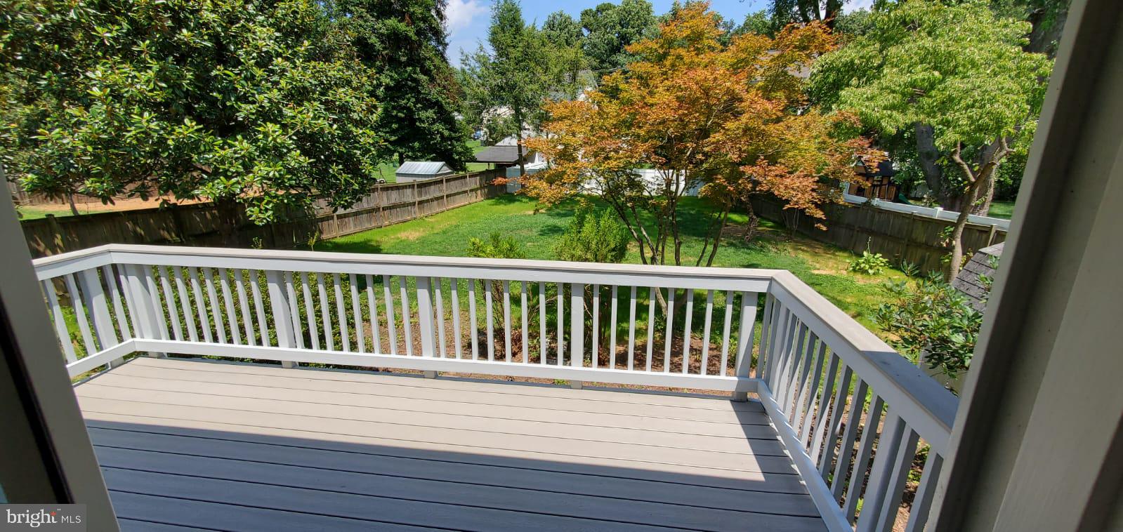 VIENNA WOODS - Residential Lease