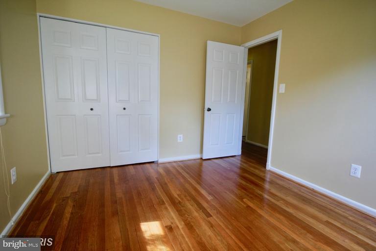 VIENNA WOODS - Residential Lease