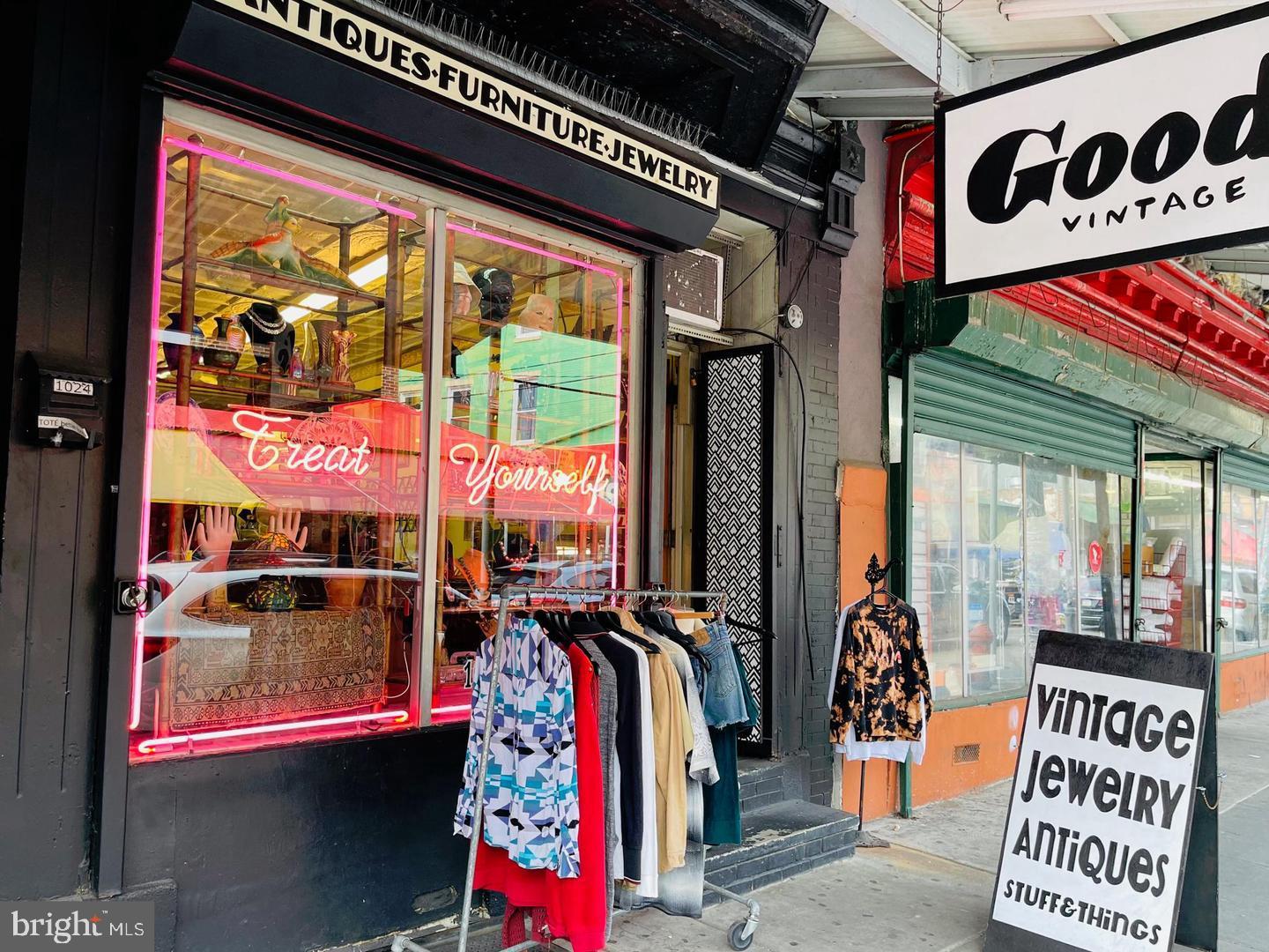 BELLA VISTA - Residential