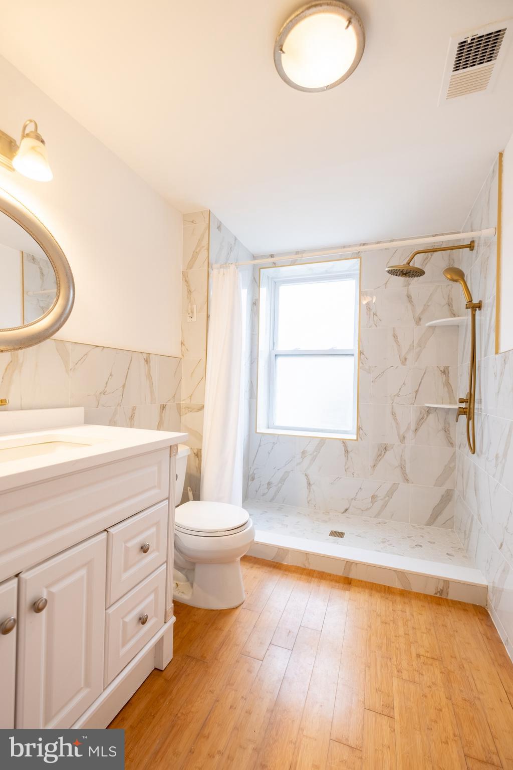 BELLA VISTA - Residential