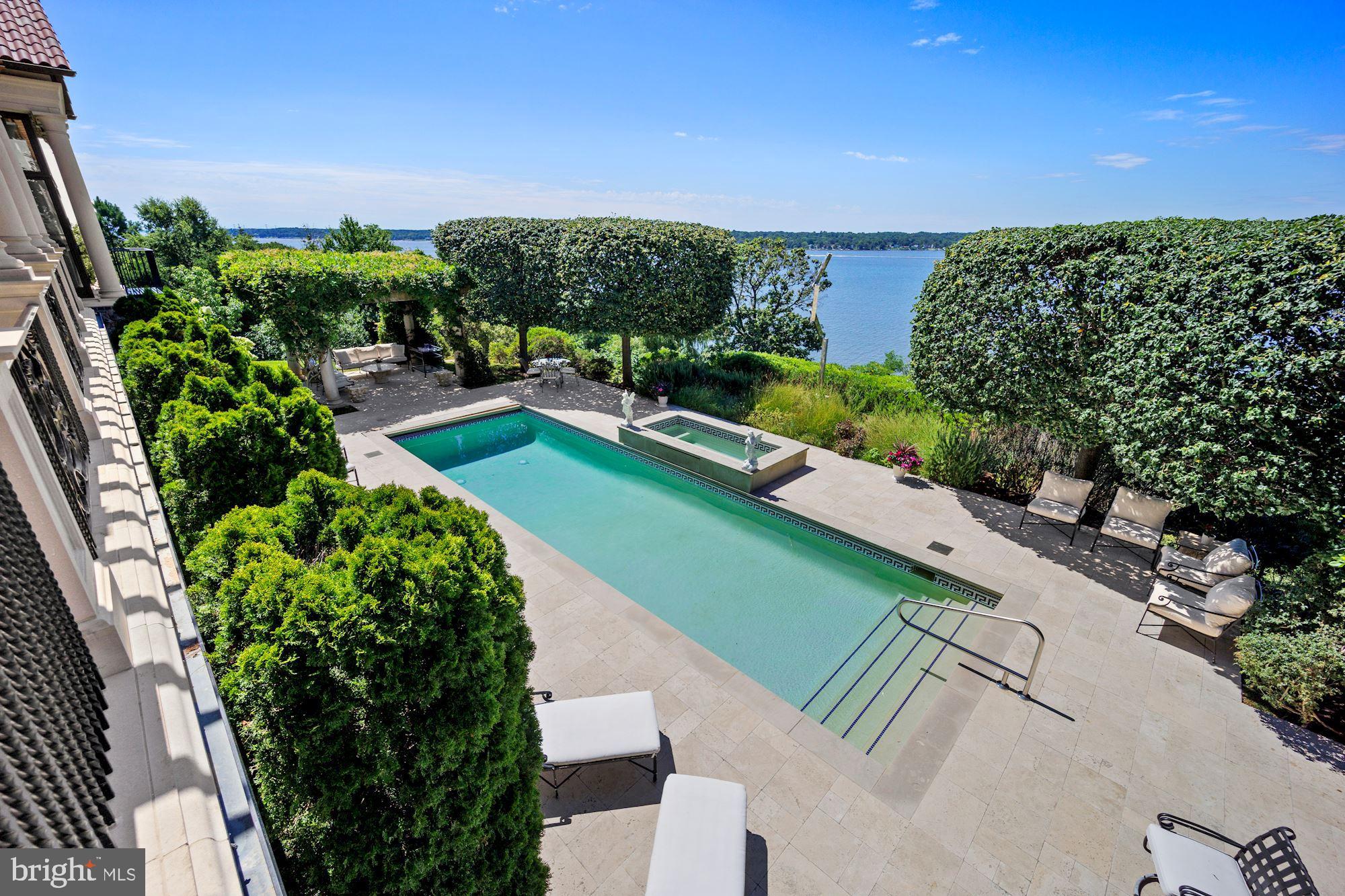 GIBSON ISLAND - Residential