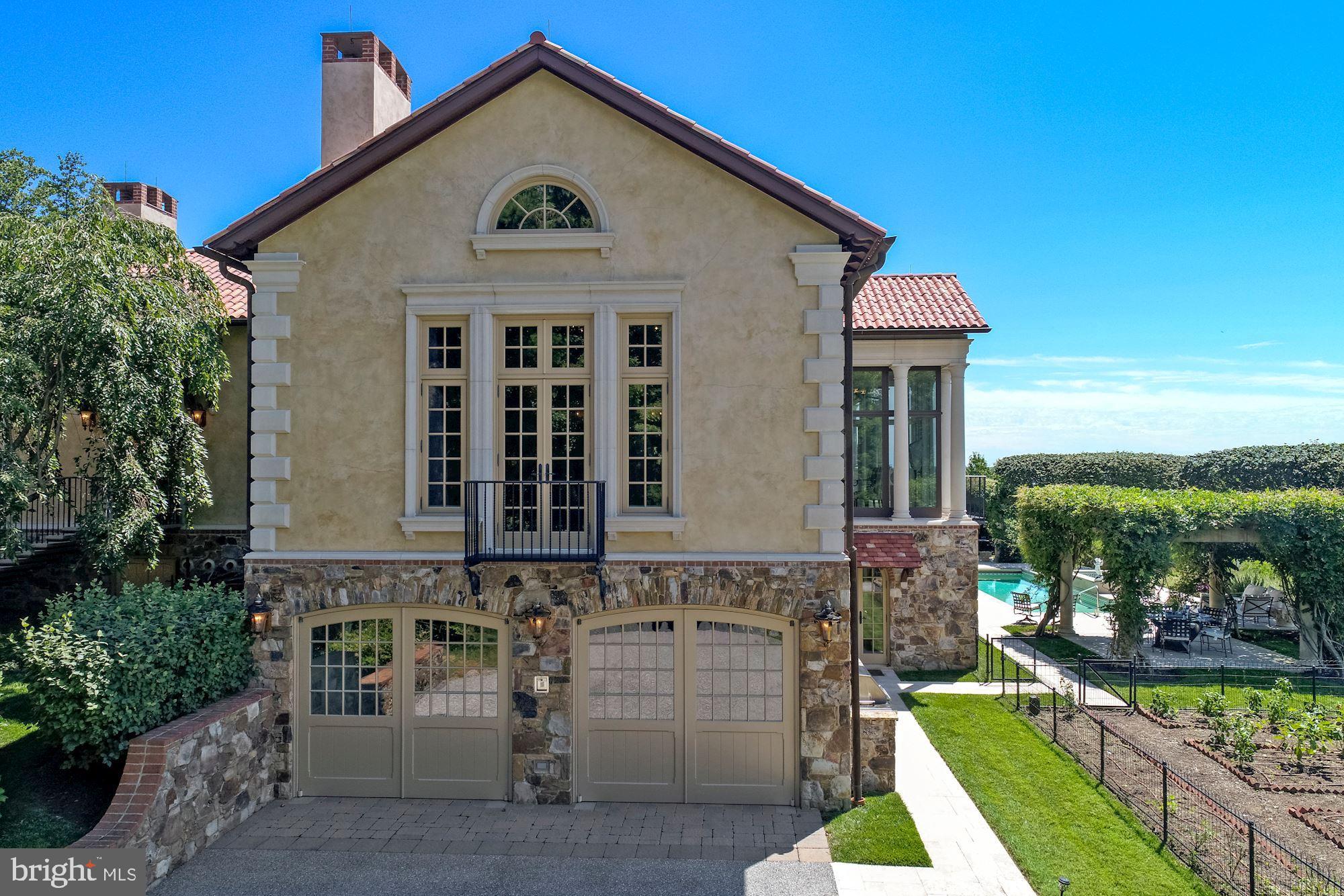 GIBSON ISLAND - Residential