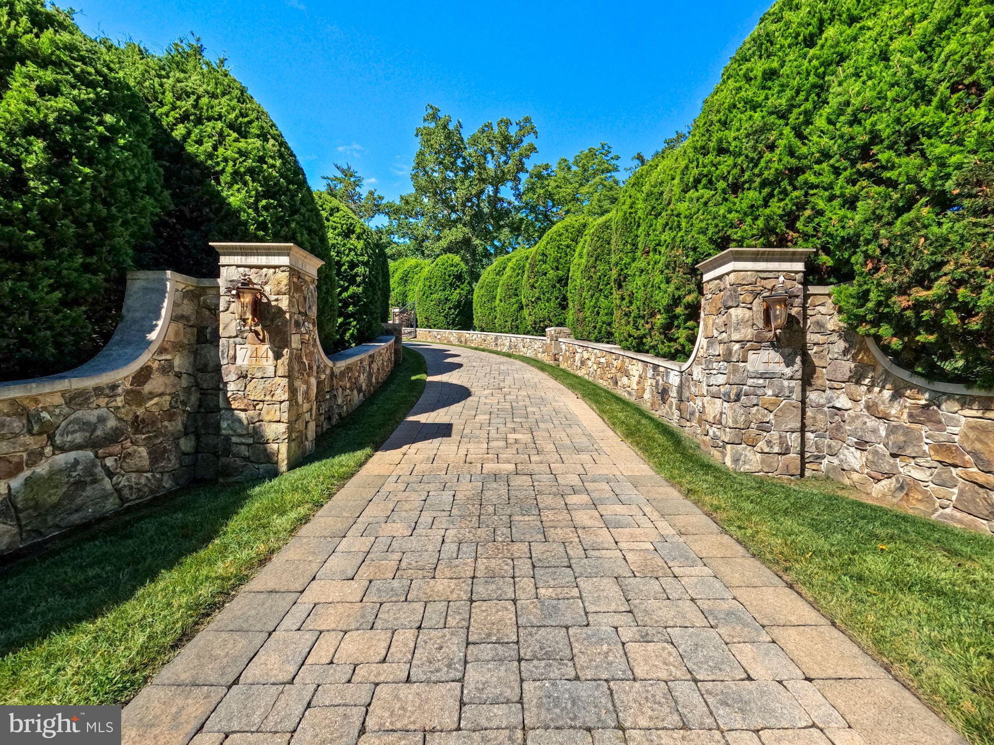 GIBSON ISLAND - Residential