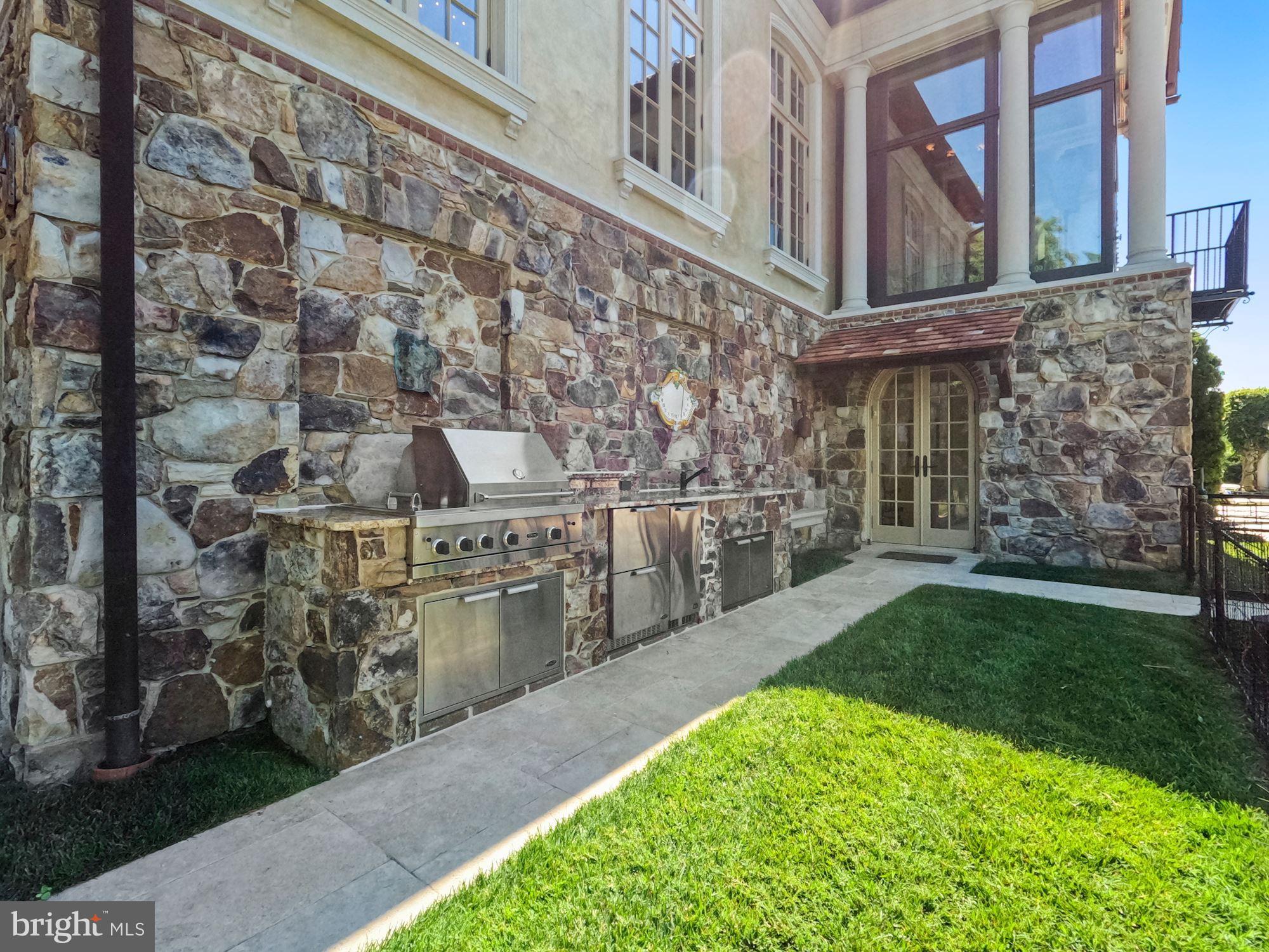 GIBSON ISLAND - Residential