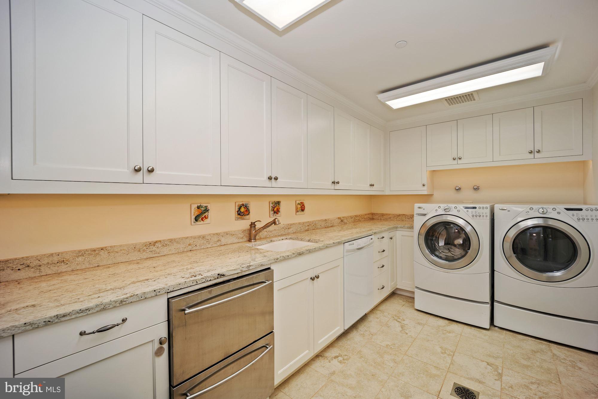 GIBSON ISLAND - Residential