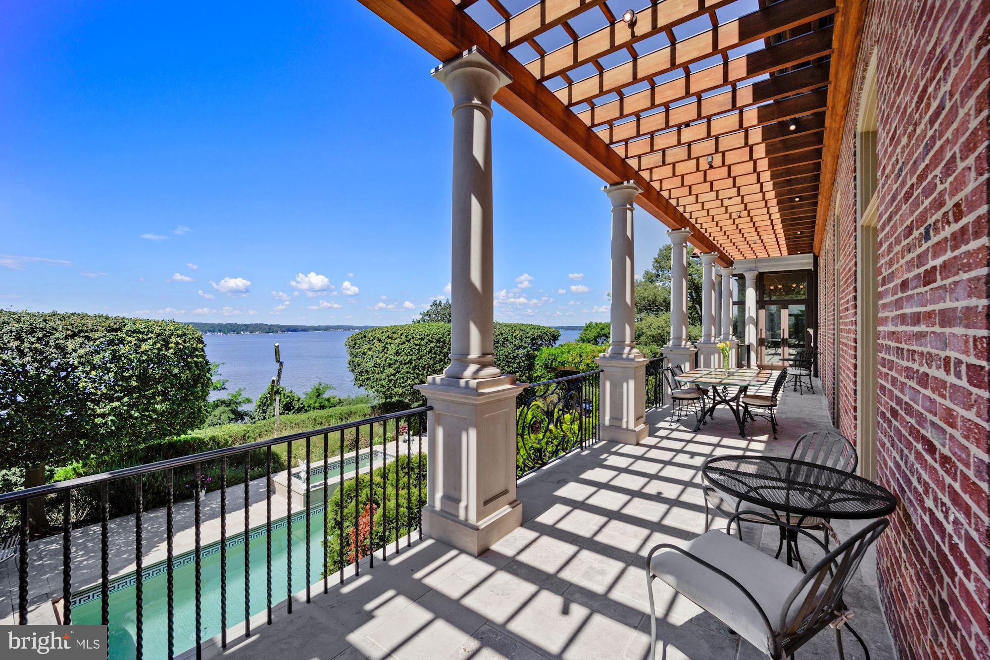 GIBSON ISLAND - Residential