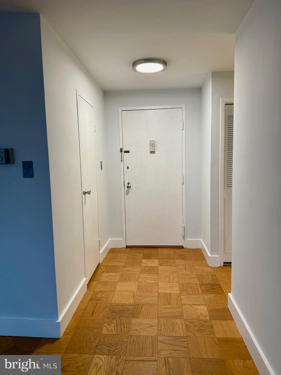 10201 GROSVENOR PLACE 1618