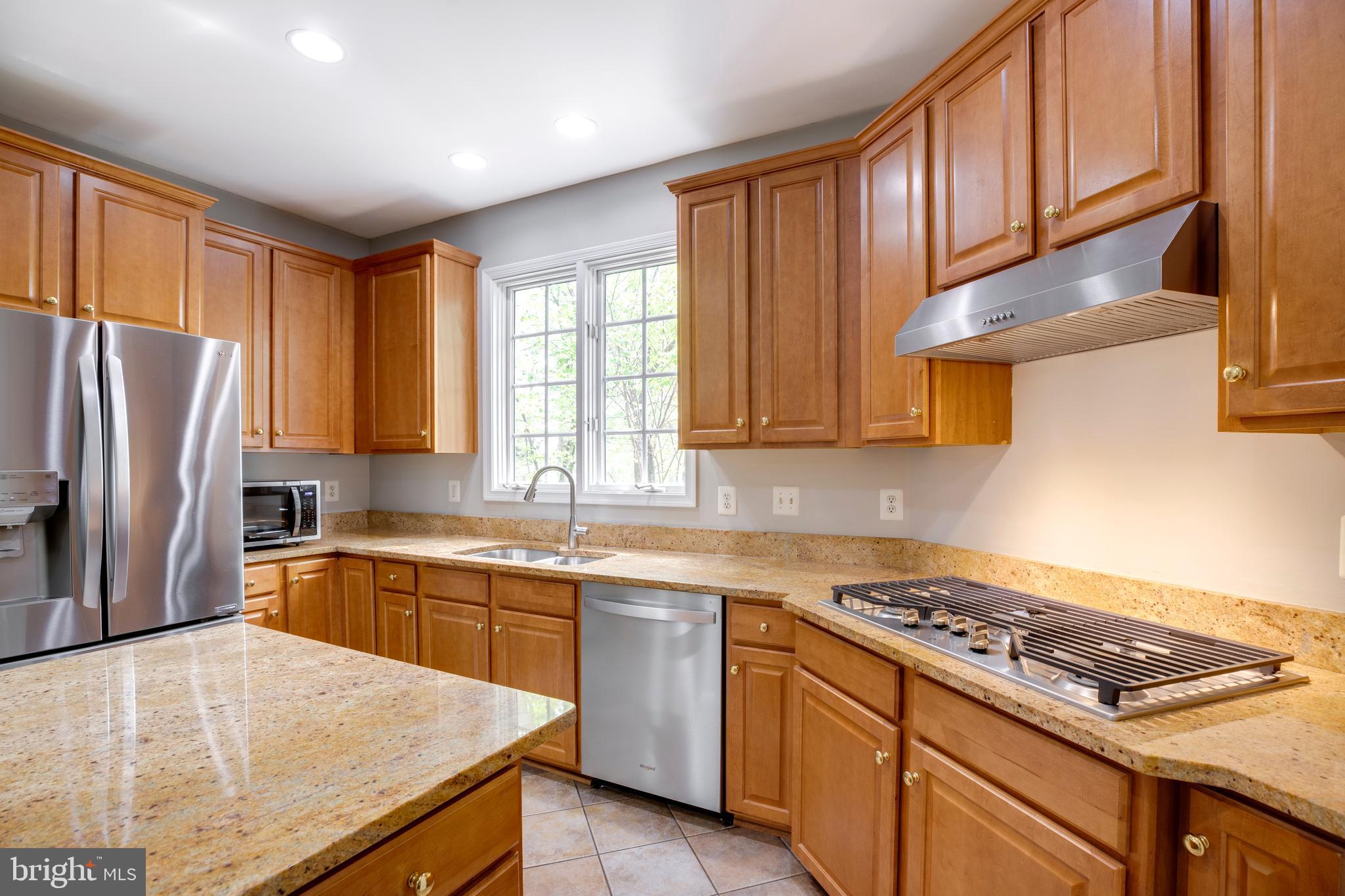 PARKSIDE MANOR - Residential