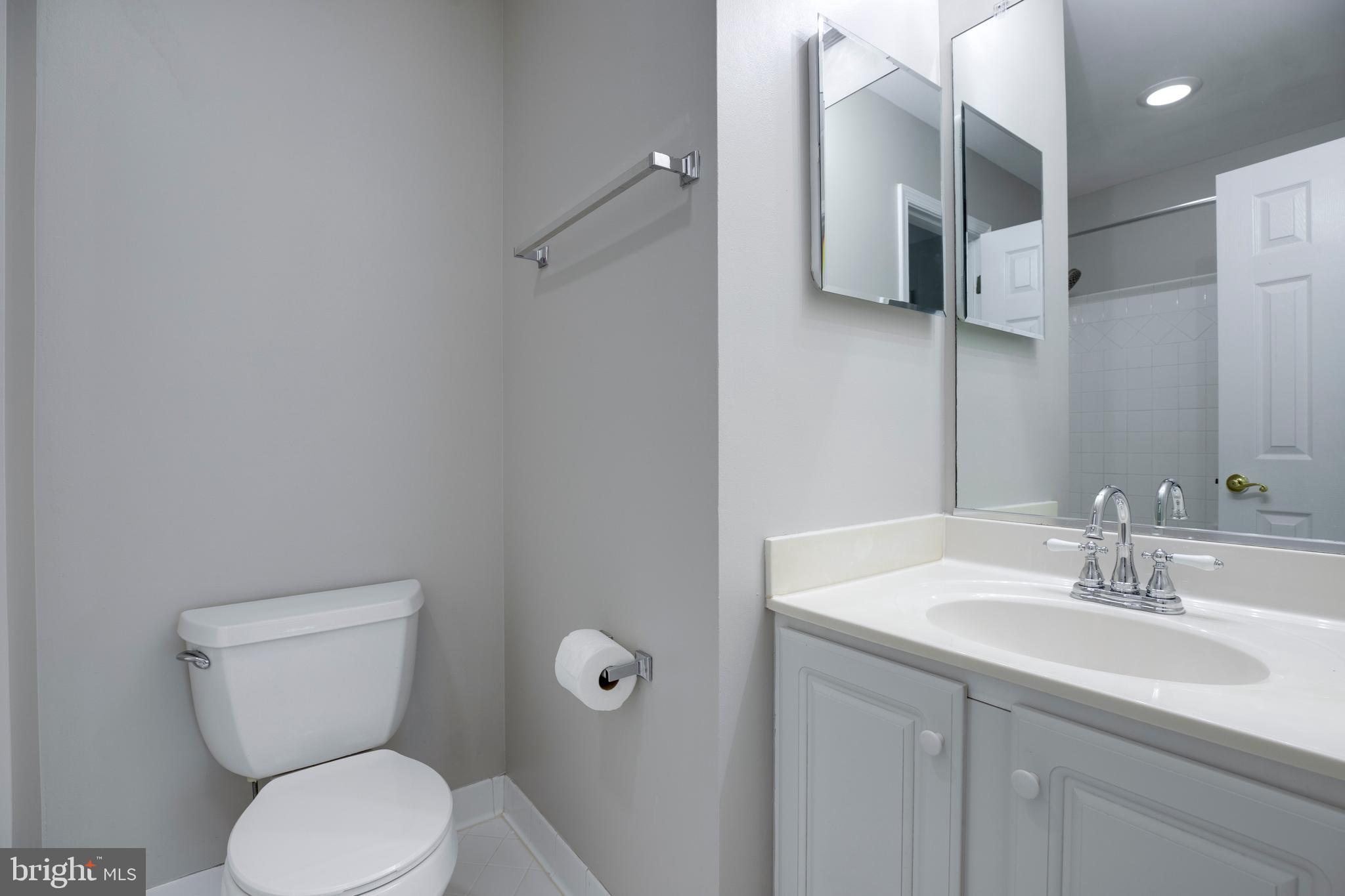 PARKSIDE MANOR - Residential