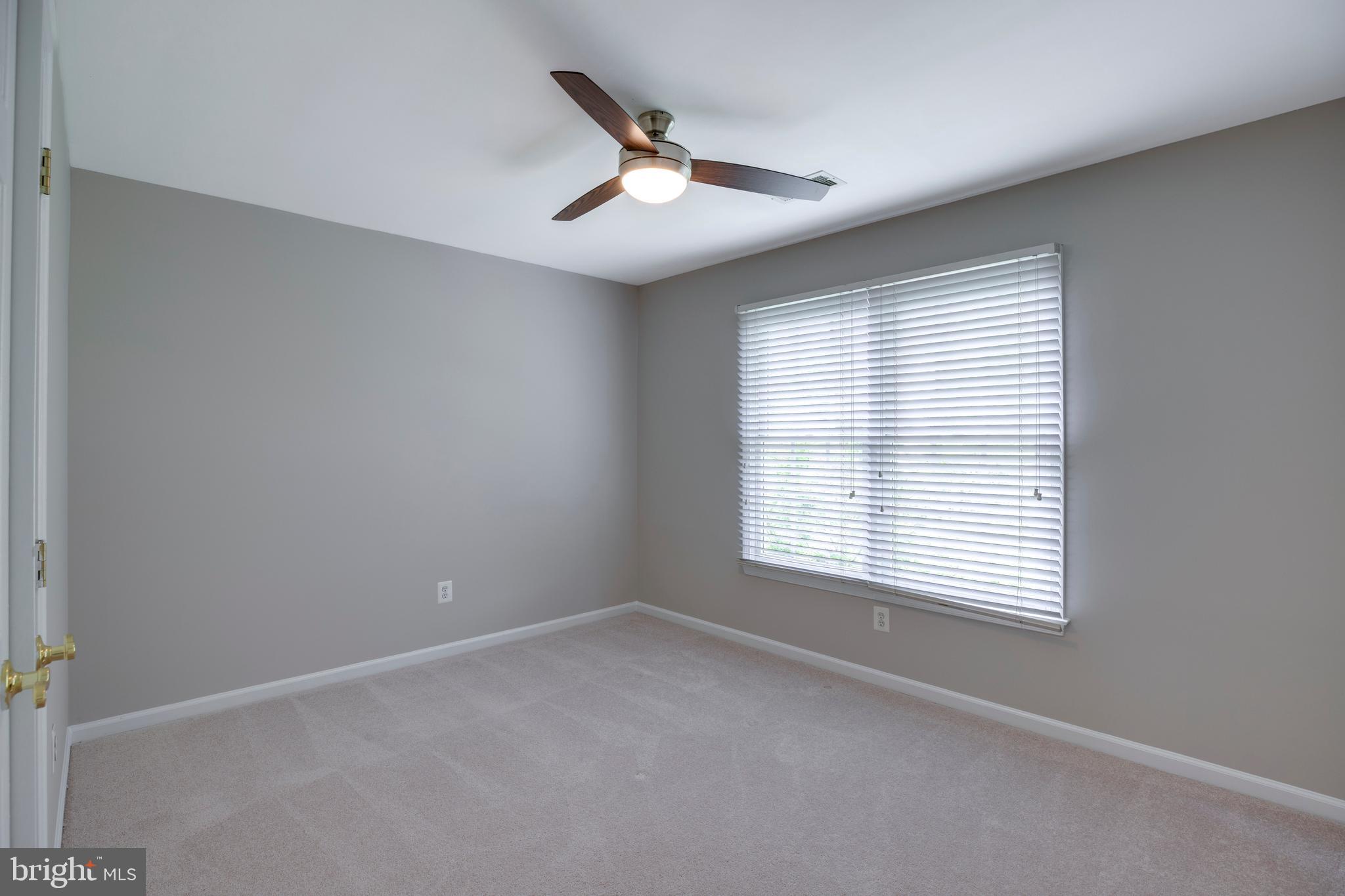 PARKSIDE MANOR - Residential