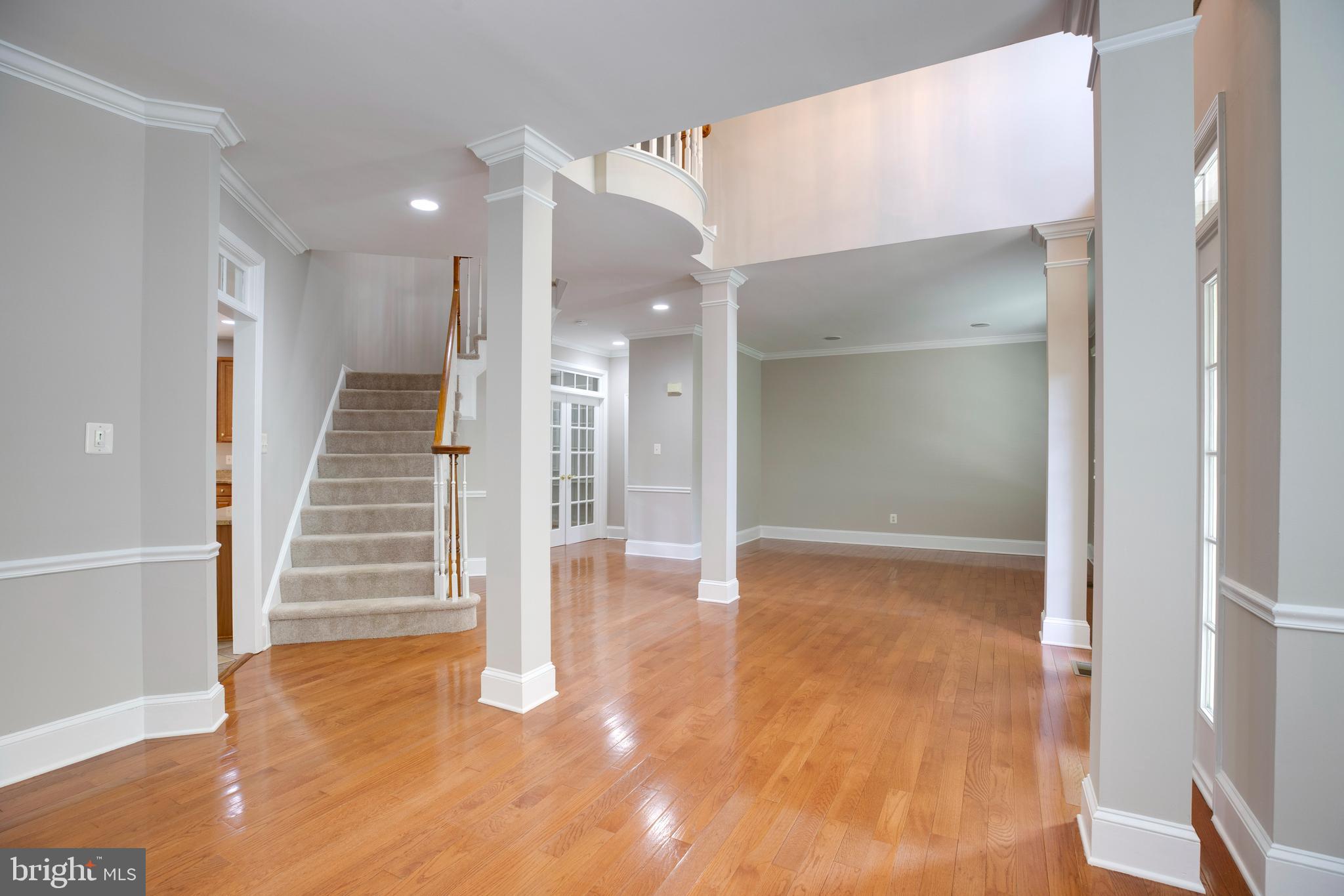 PARKSIDE MANOR - Residential