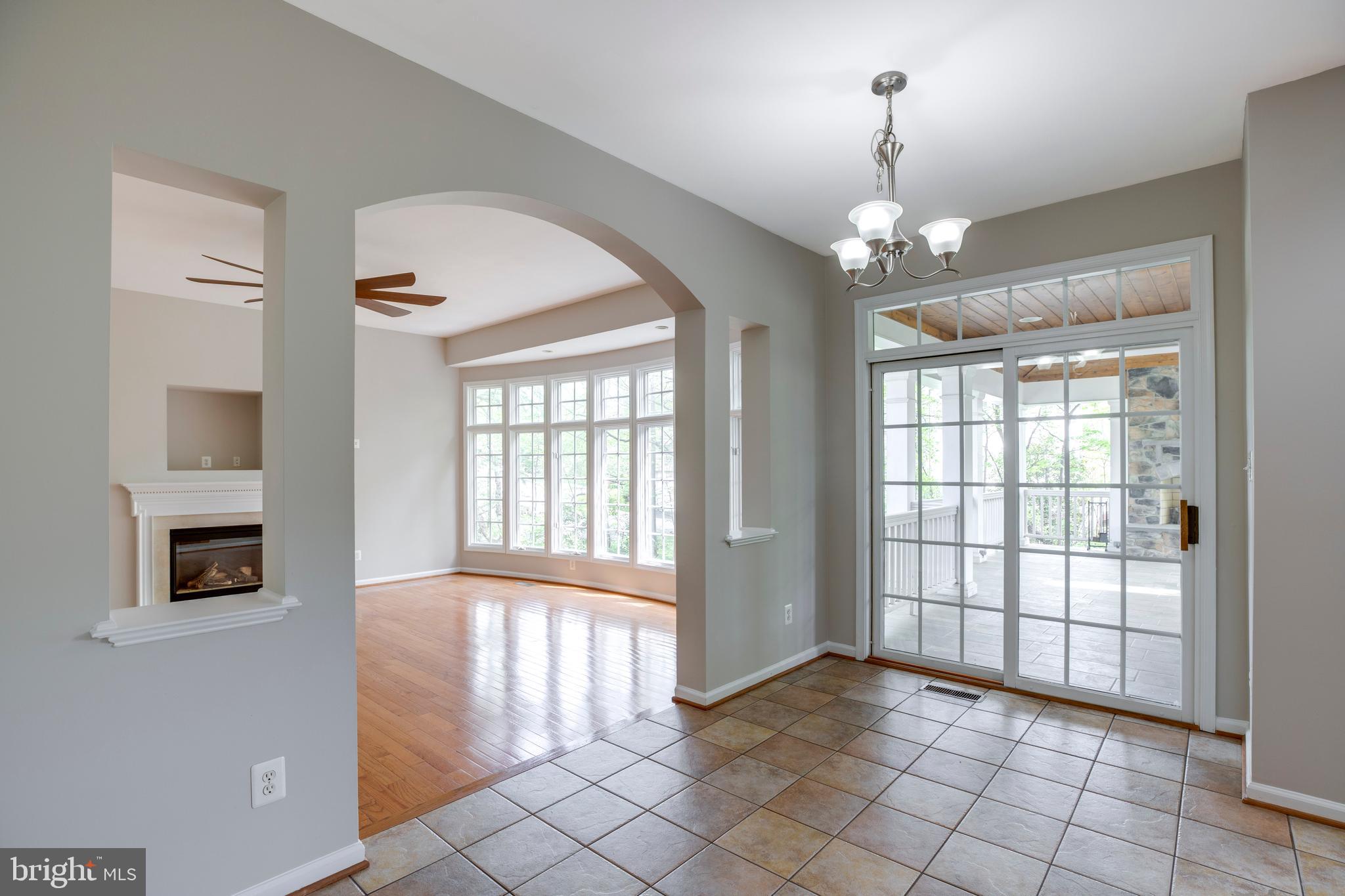 PARKSIDE MANOR - Residential