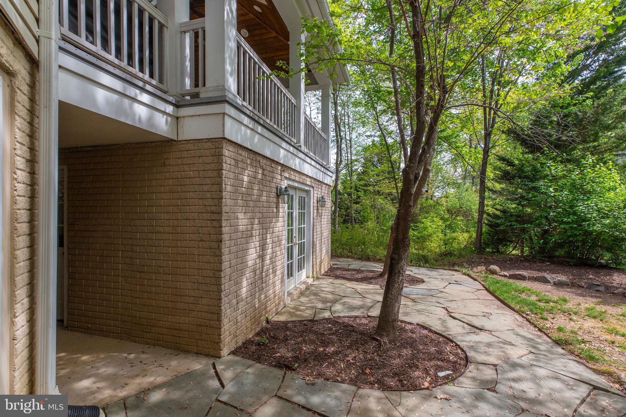 PARKSIDE MANOR - Residential