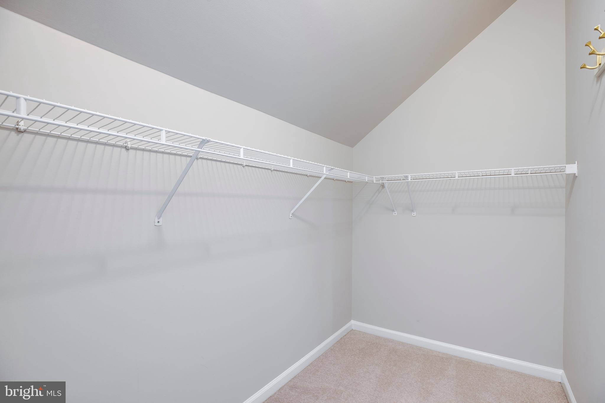 PARKSIDE MANOR - Residential