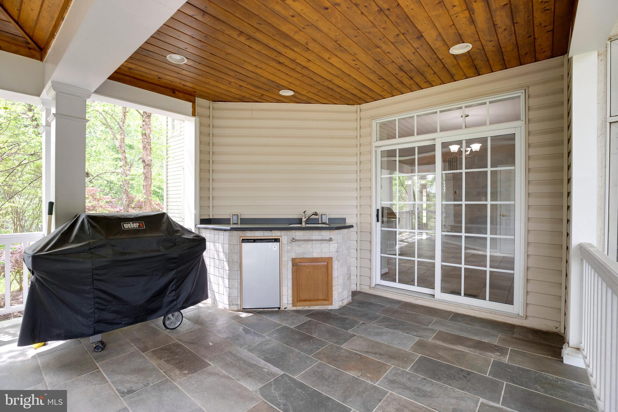 PARKSIDE MANOR - Residential