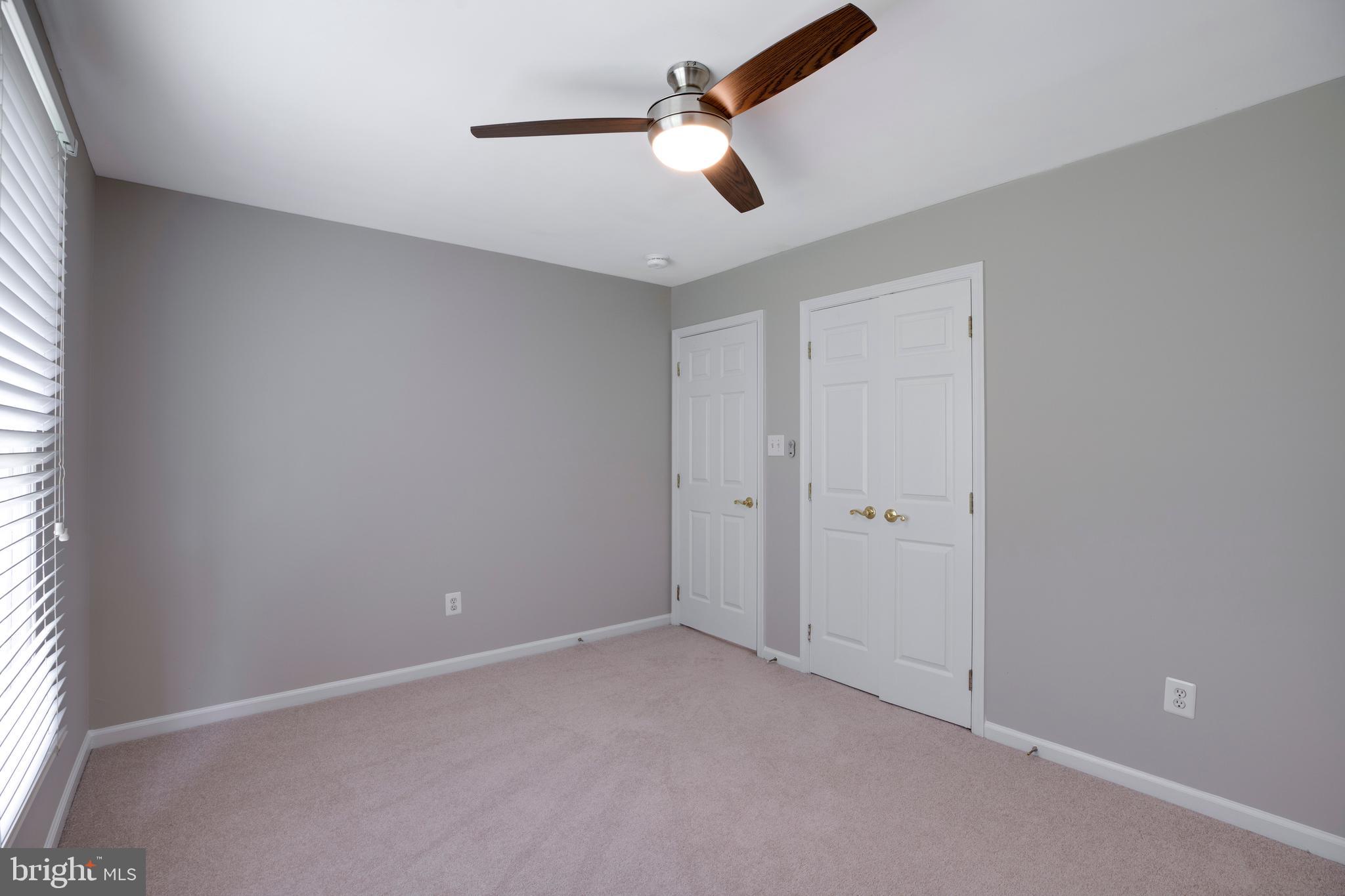 PARKSIDE MANOR - Residential