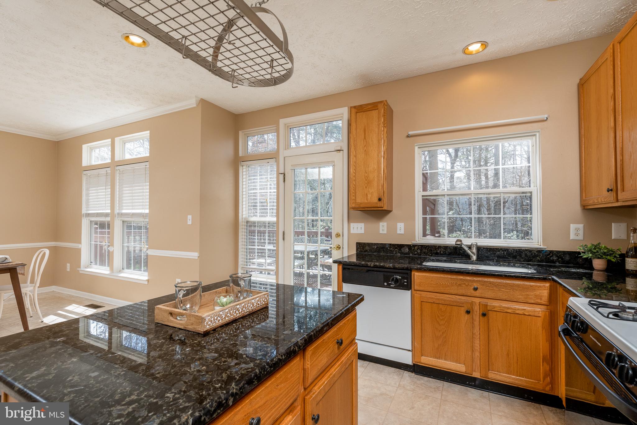 RUSSETT - Residential