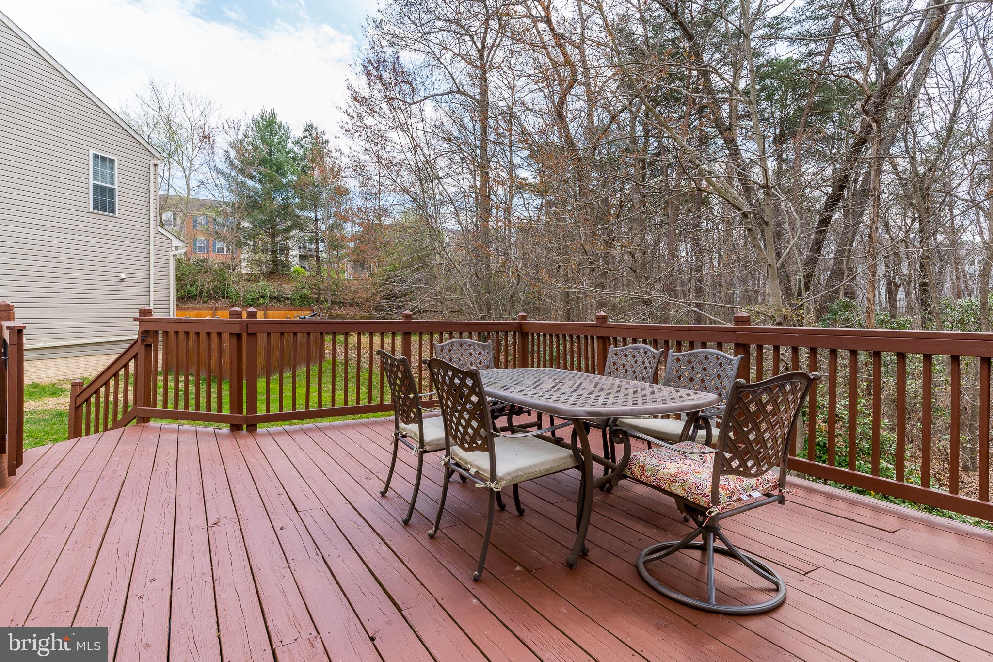 RUSSETT - Residential