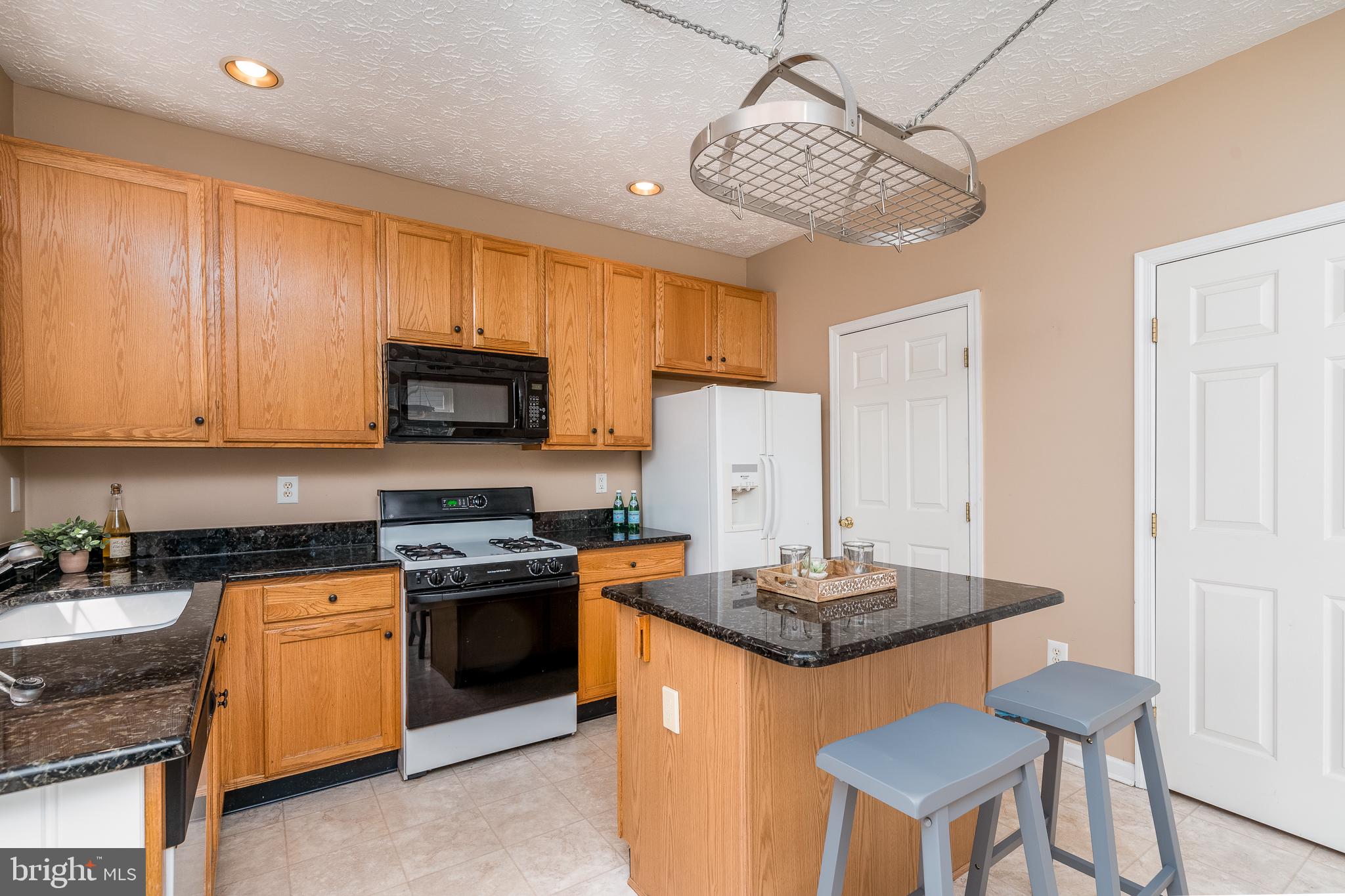 RUSSETT - Residential