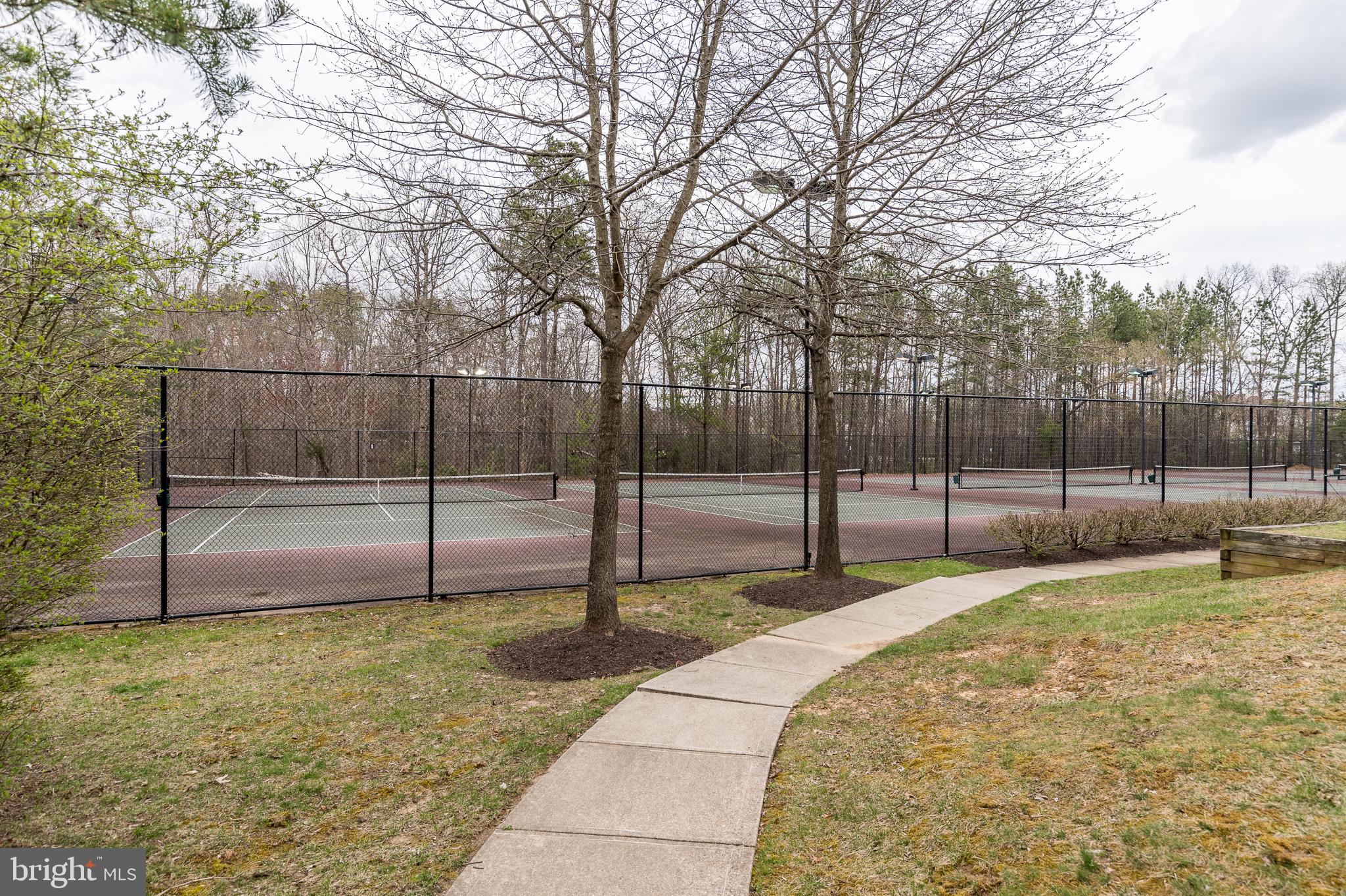 RUSSETT - Residential