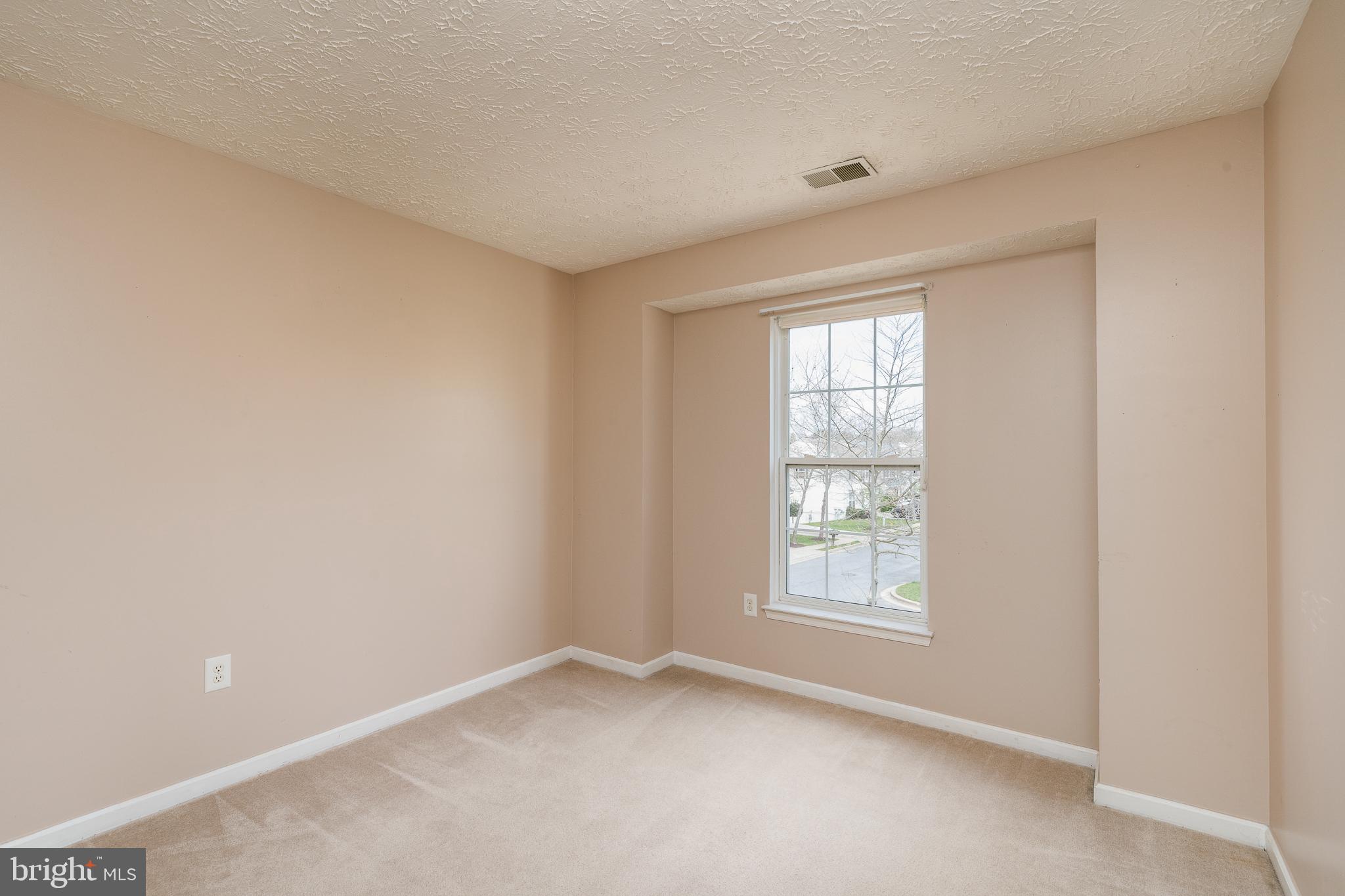 RUSSETT - Residential