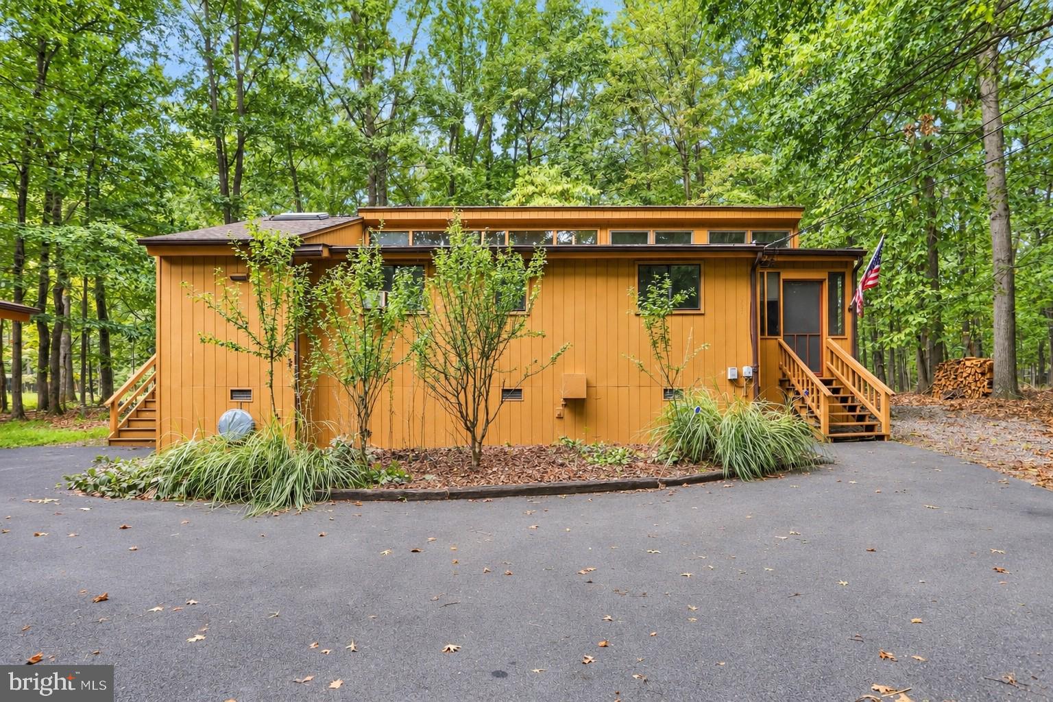 135 RUFFED GROUSE LANE