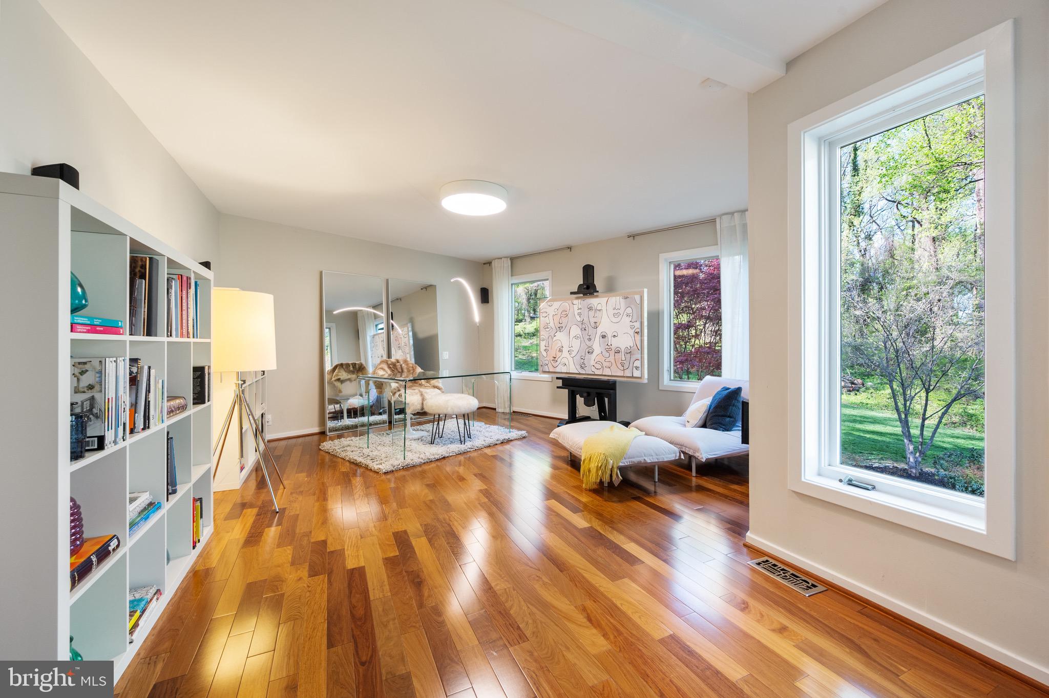 WOODMONT - Residential