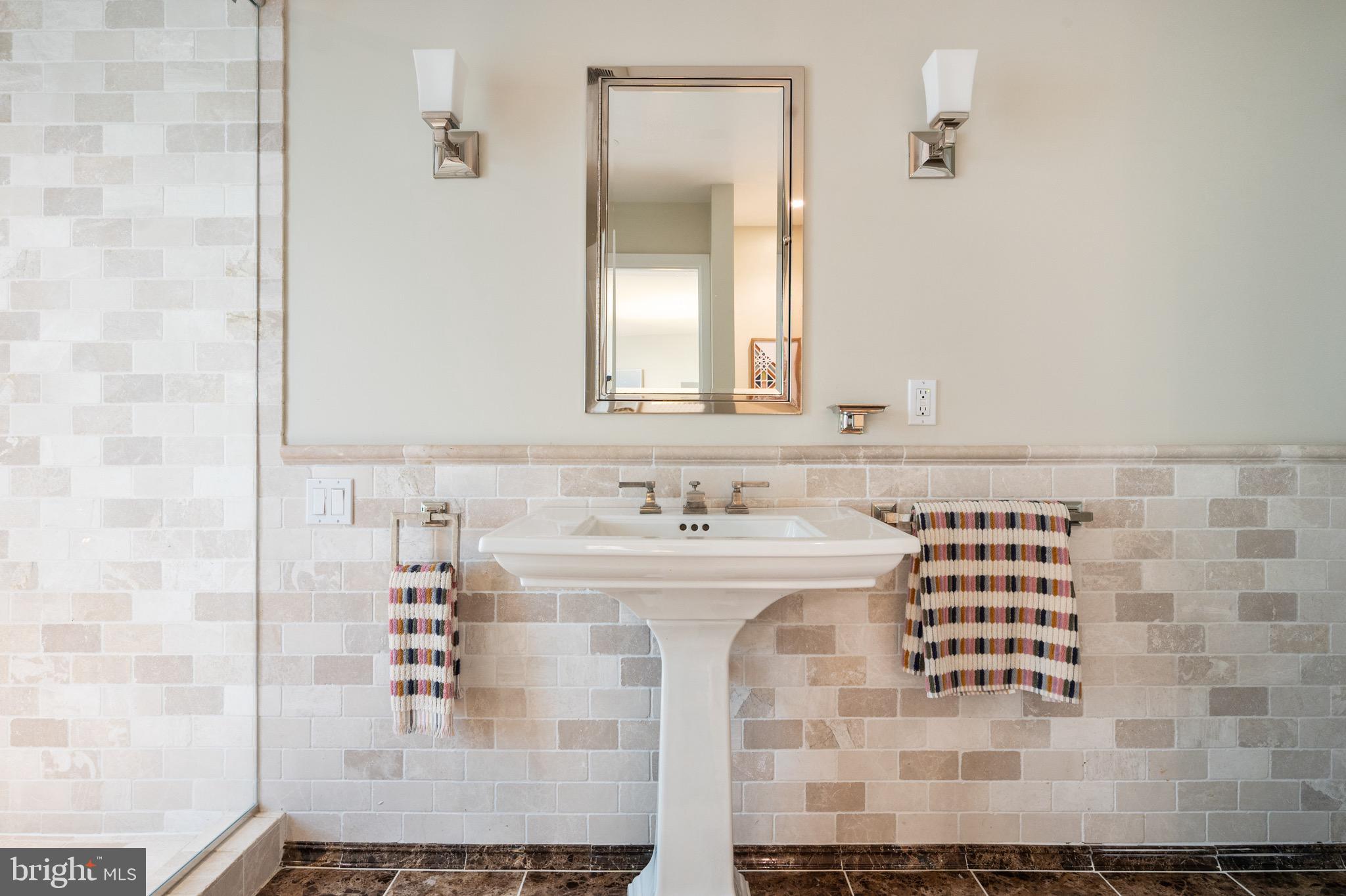 WOODMONT - Residential