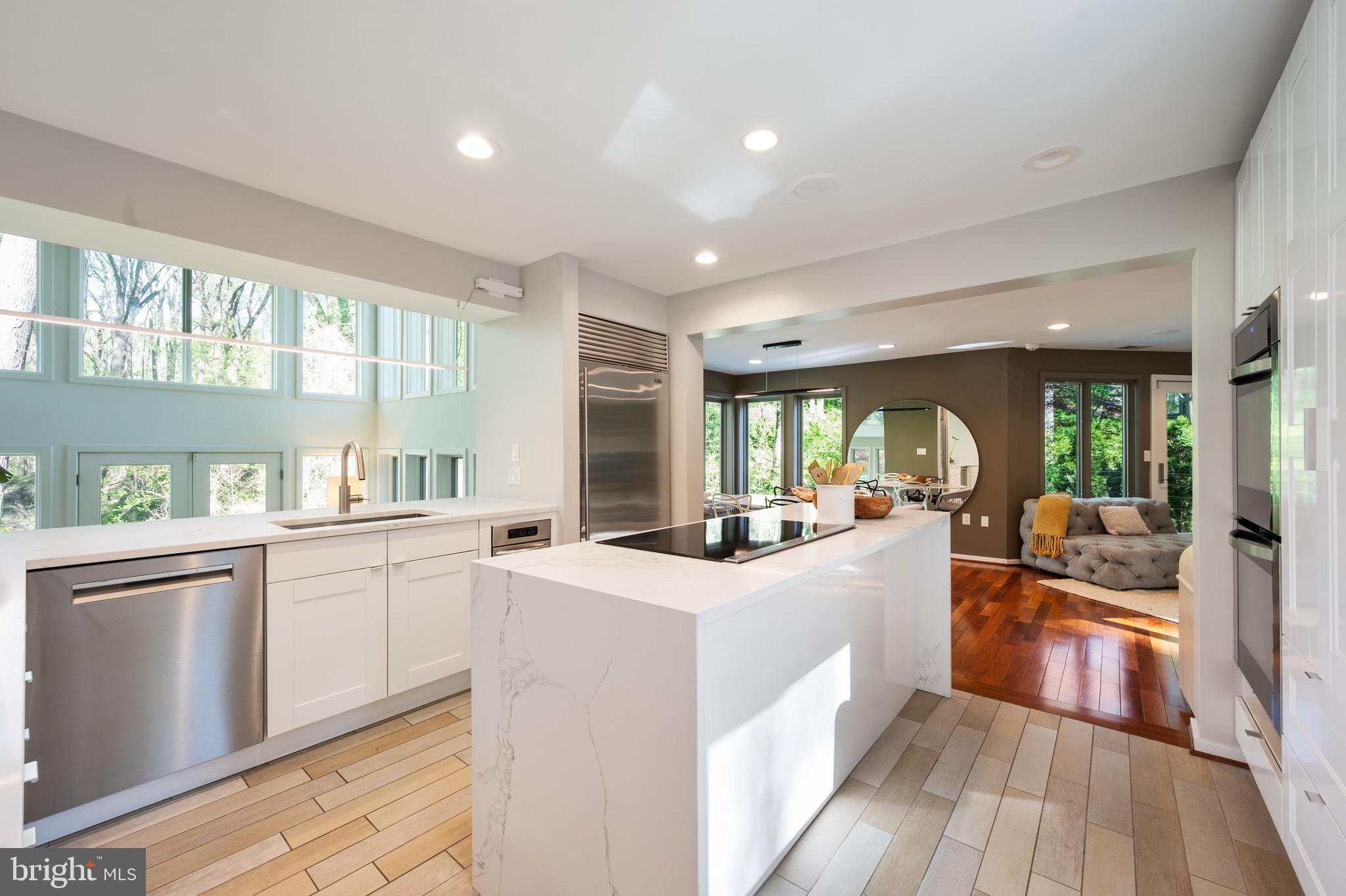 WOODMONT - Residential