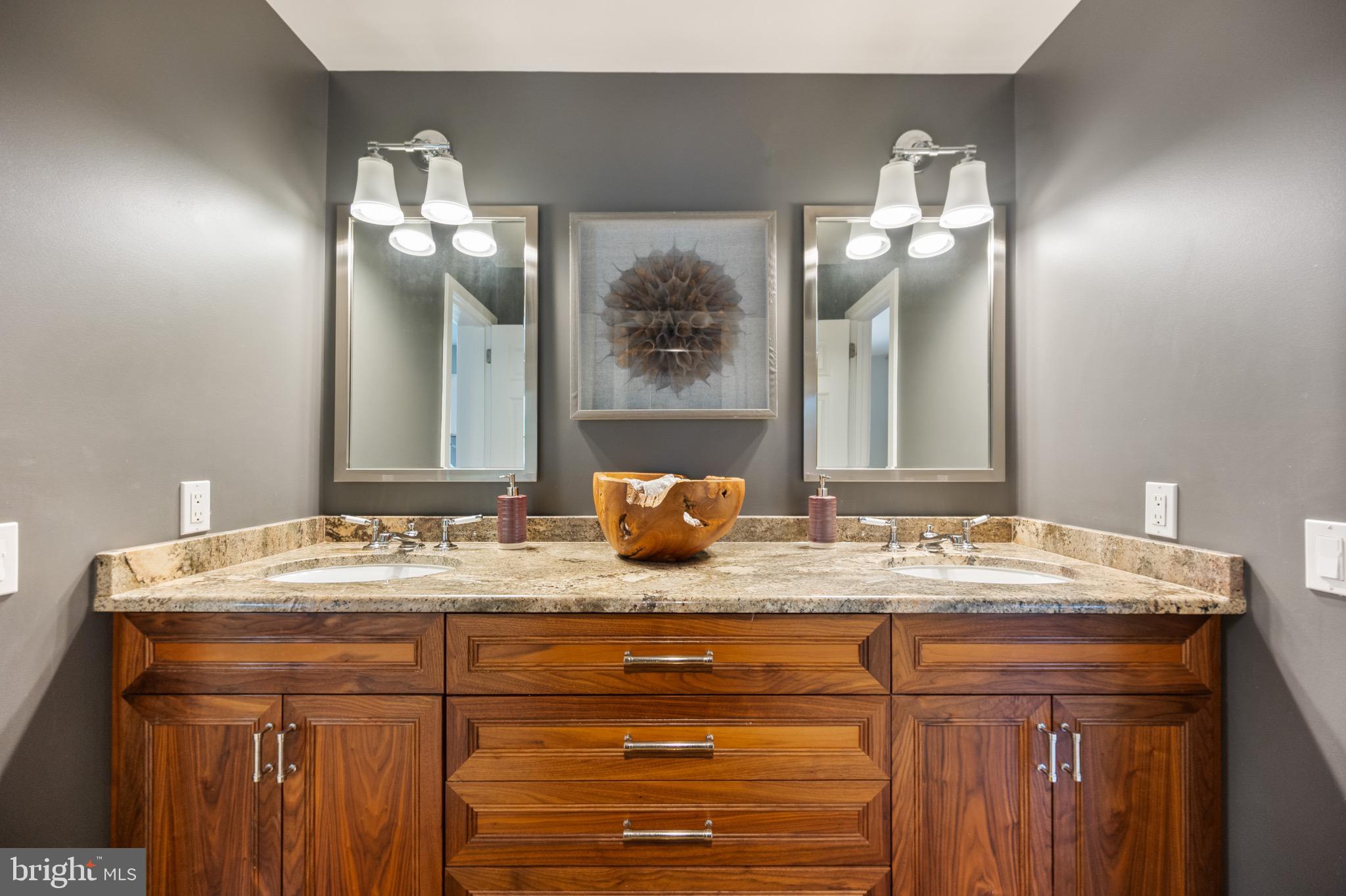 WOODMONT - Residential