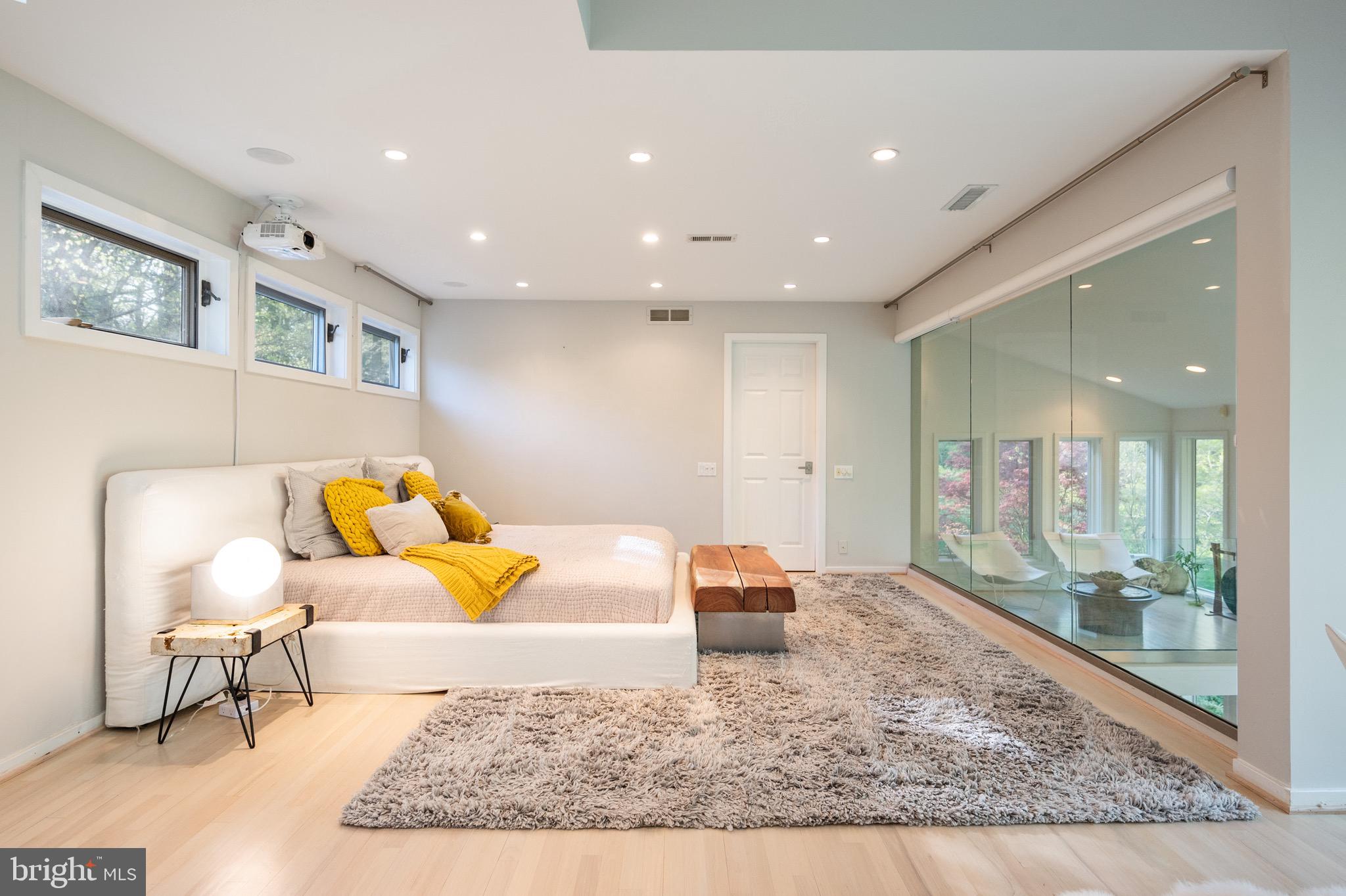 WOODMONT - Residential