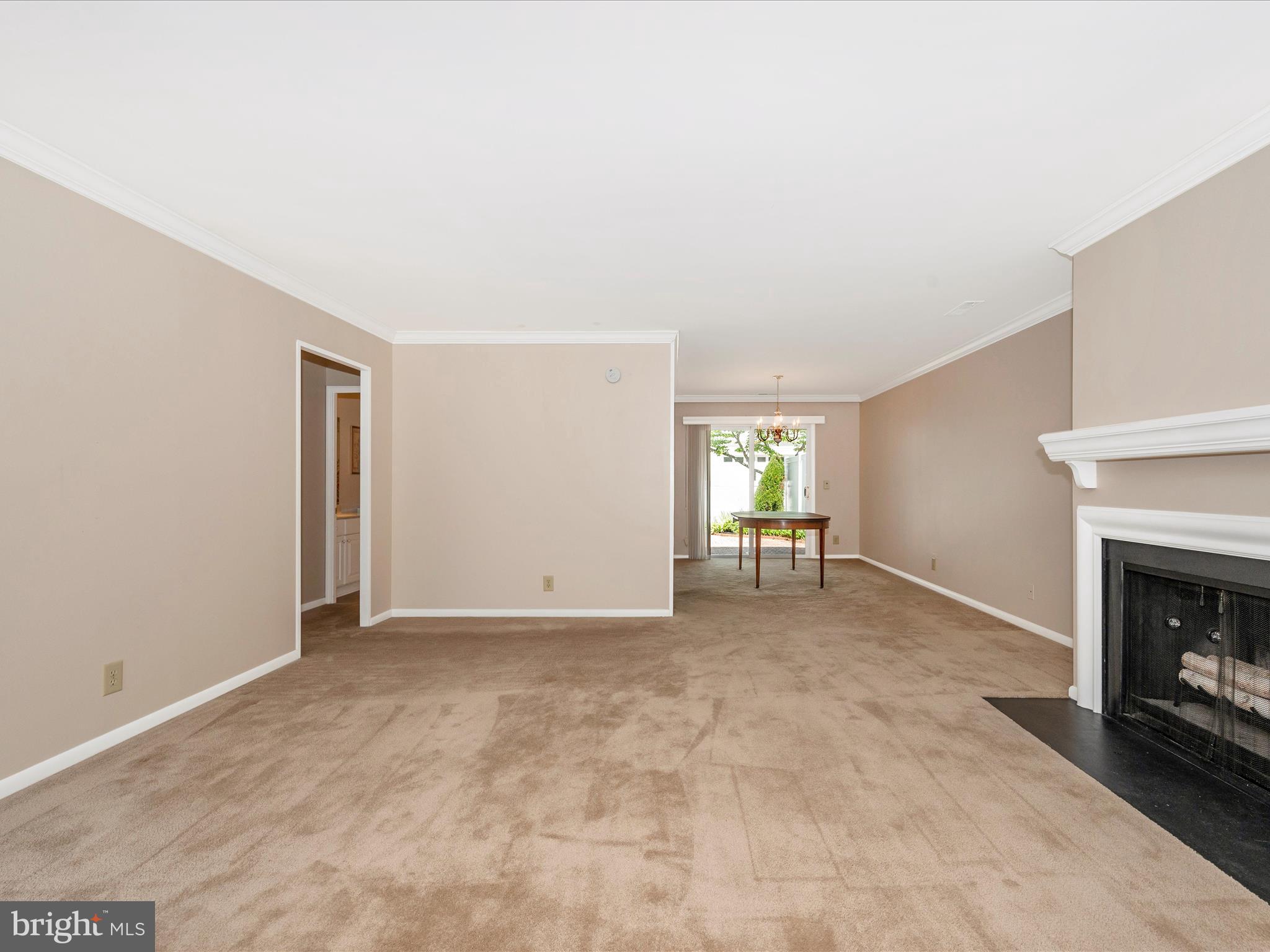 LEISURE WORLD - Residential