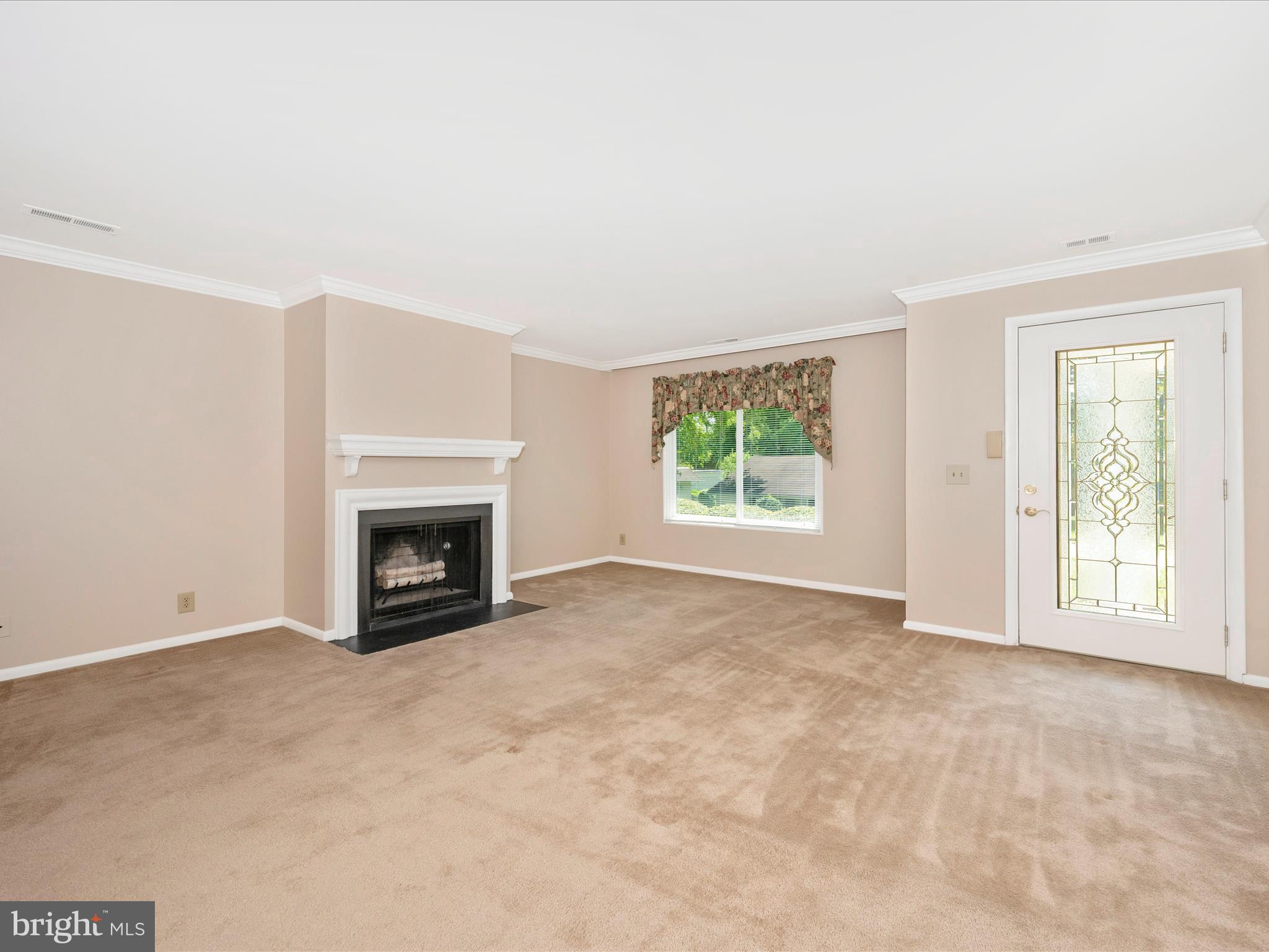 LEISURE WORLD - Residential