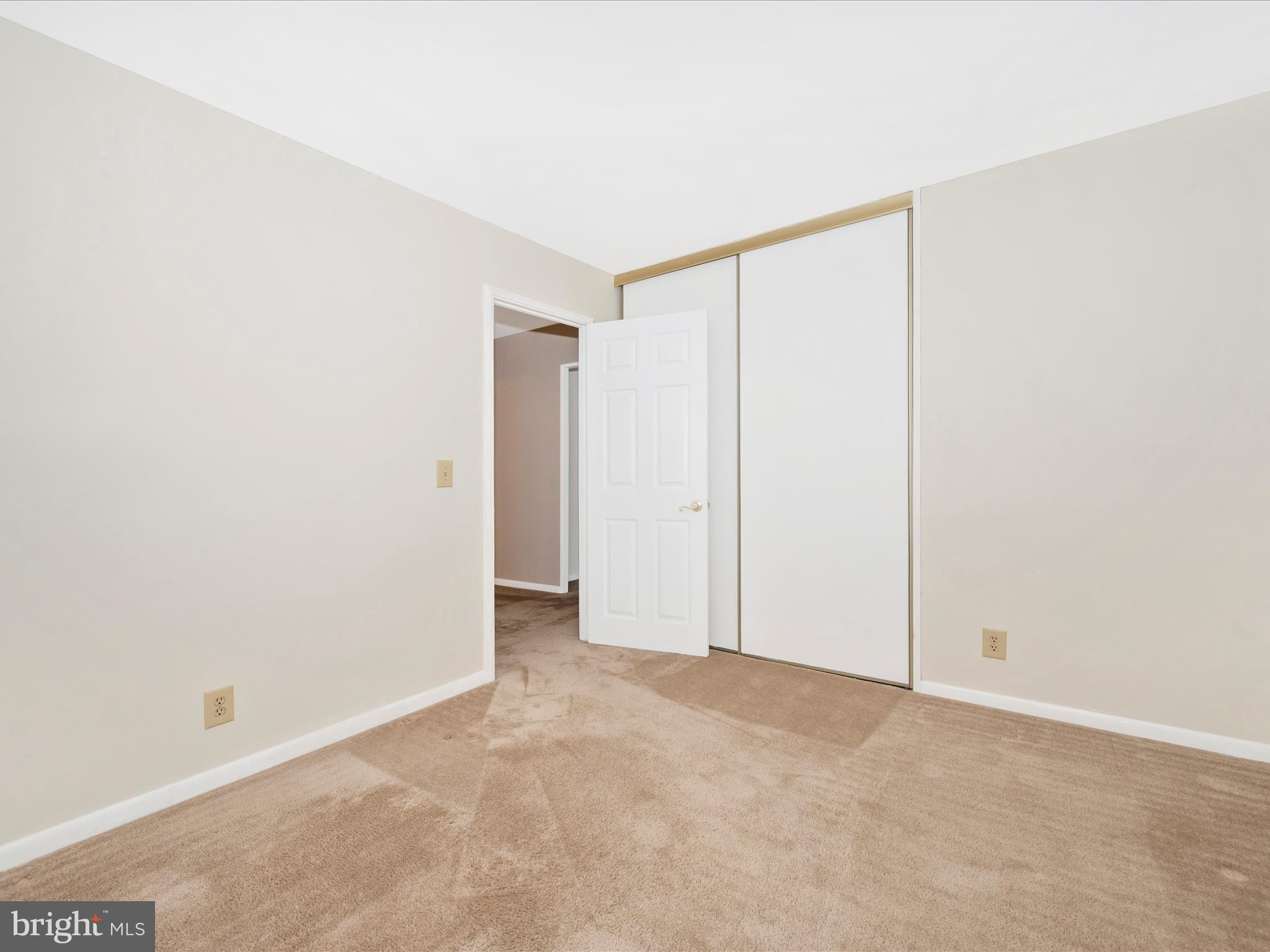 LEISURE WORLD - Residential