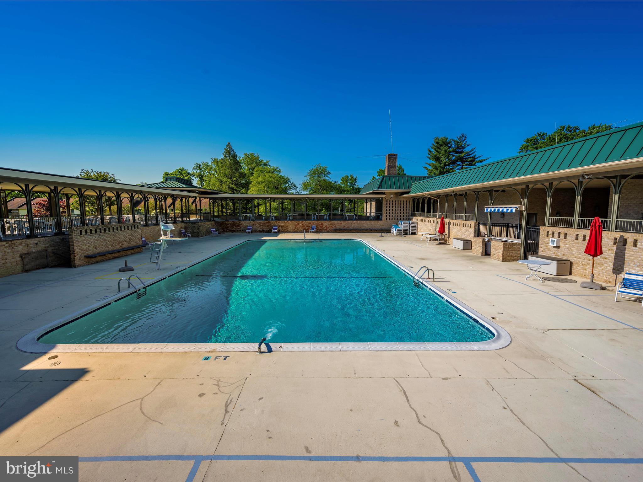 LEISURE WORLD - Residential