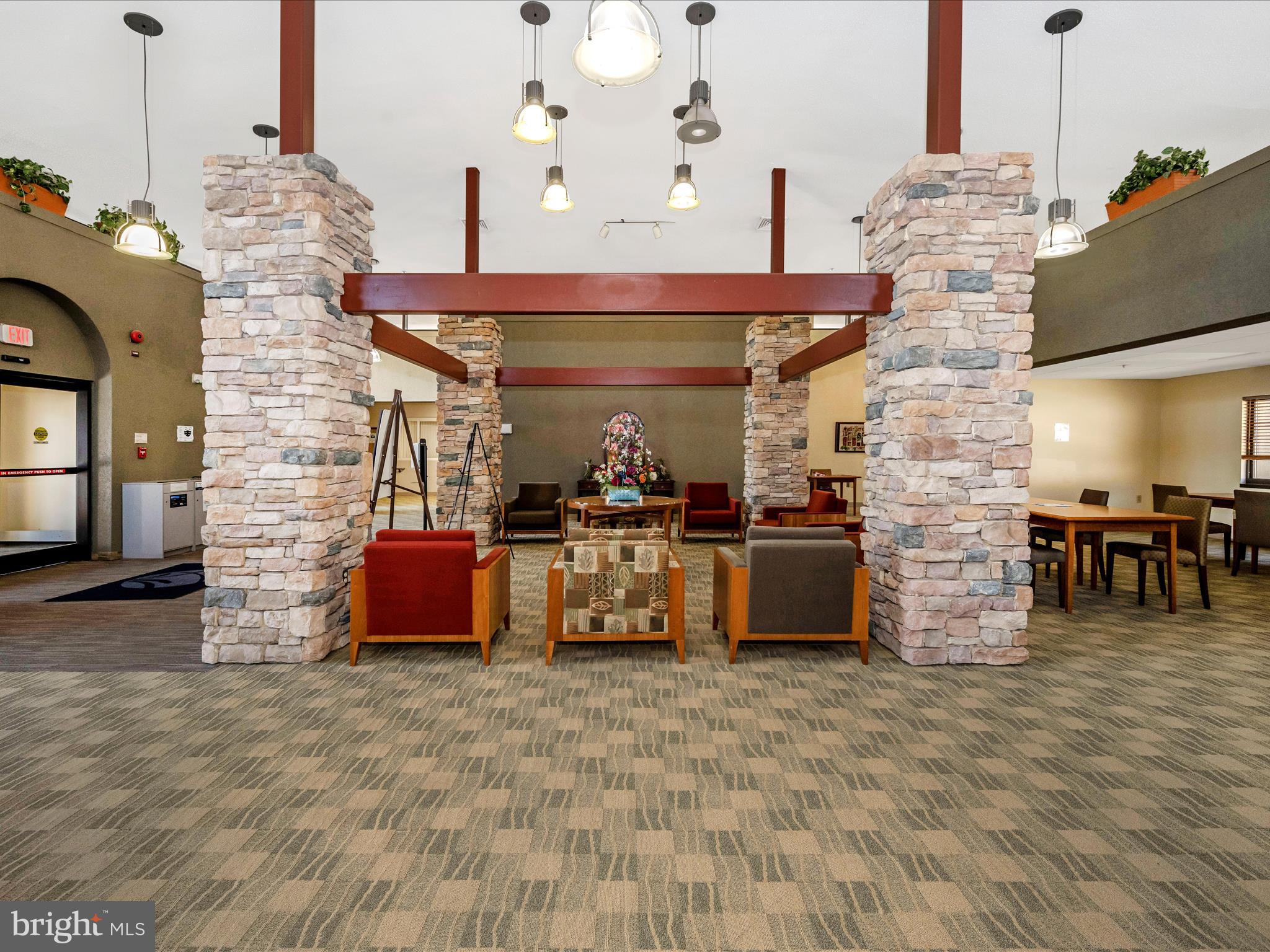 LEISURE WORLD - Residential