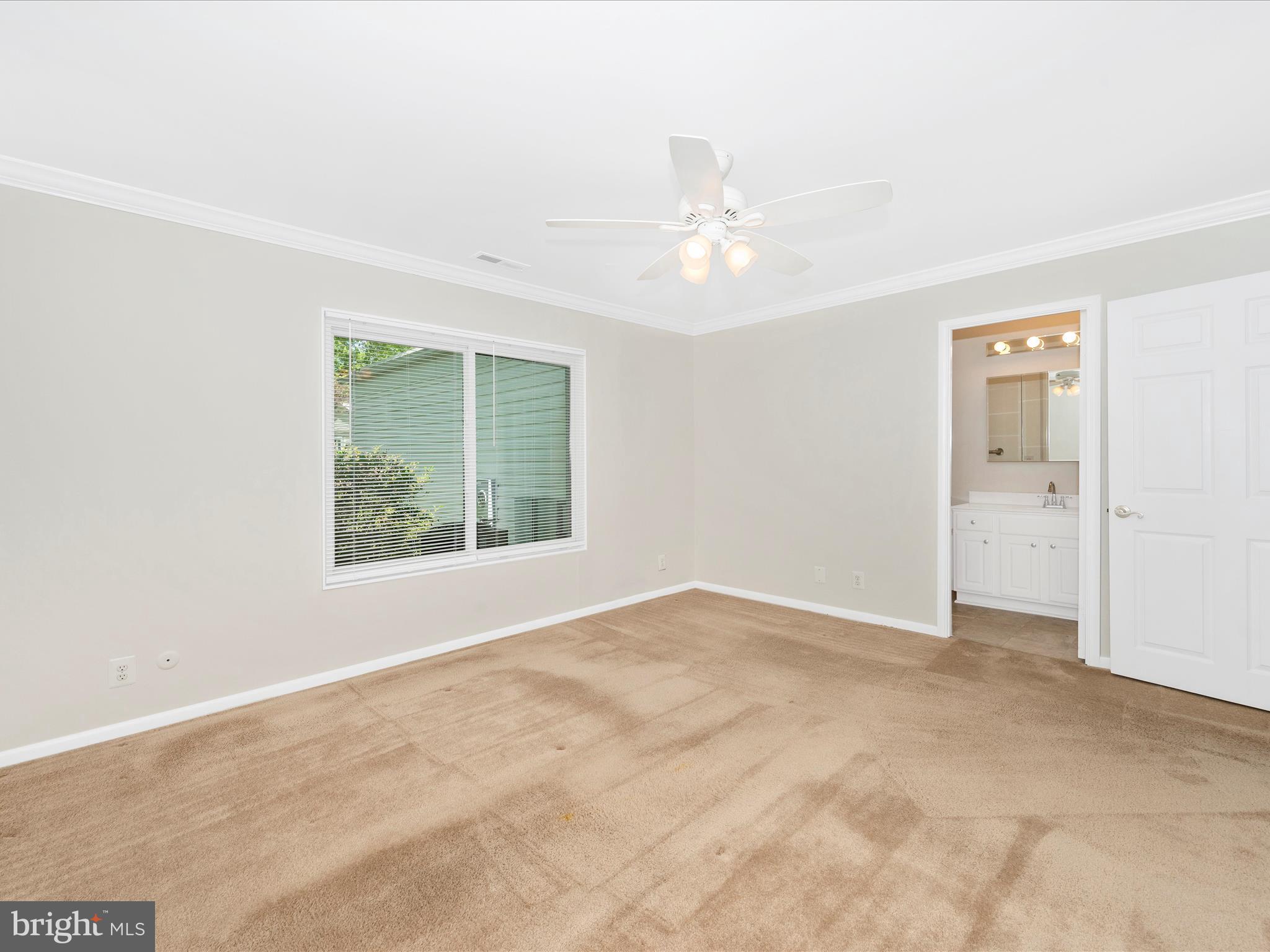 LEISURE WORLD - Residential