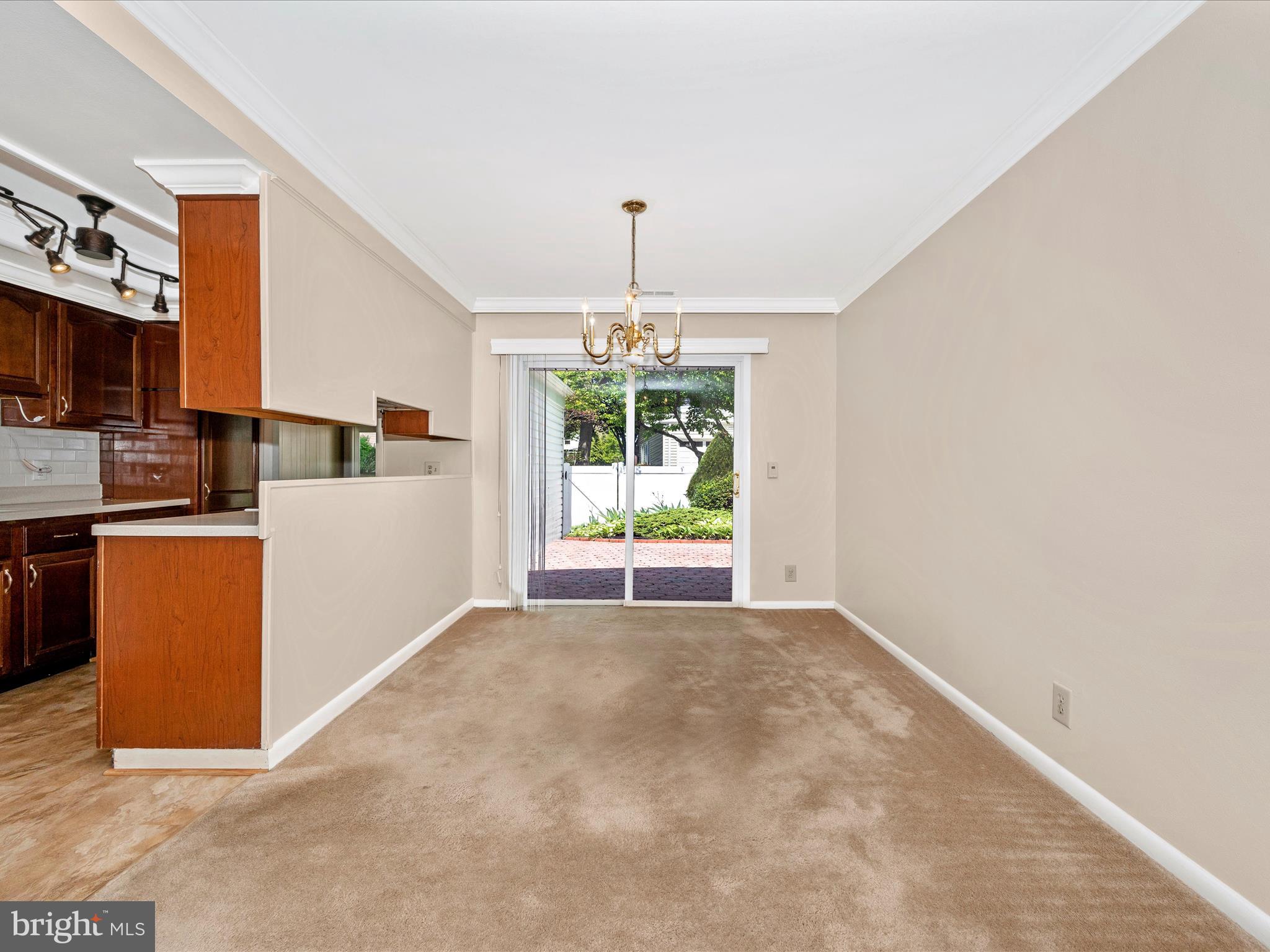 LEISURE WORLD - Residential