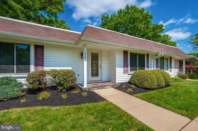 LEISURE WORLD - Residential