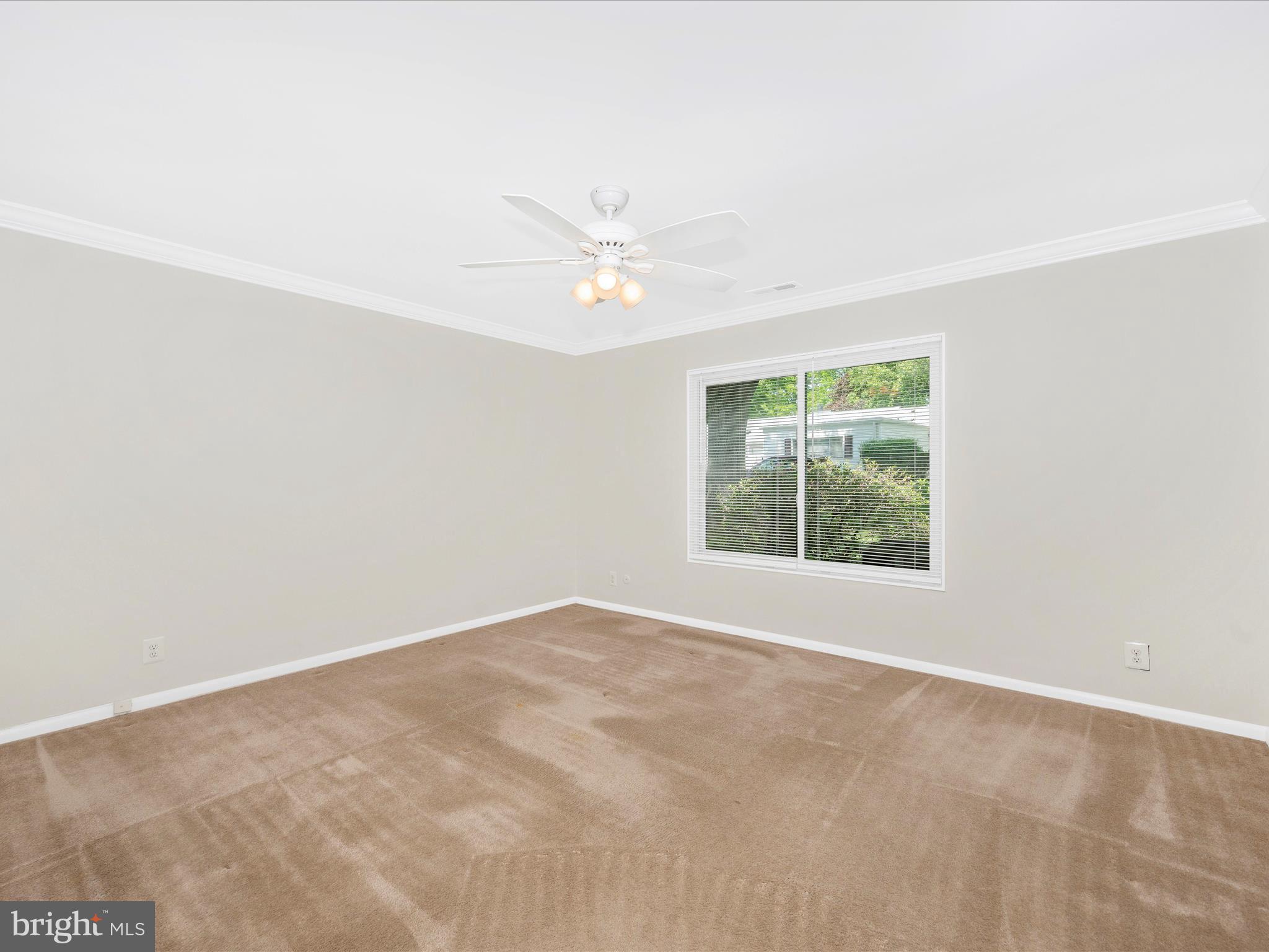 LEISURE WORLD - Residential