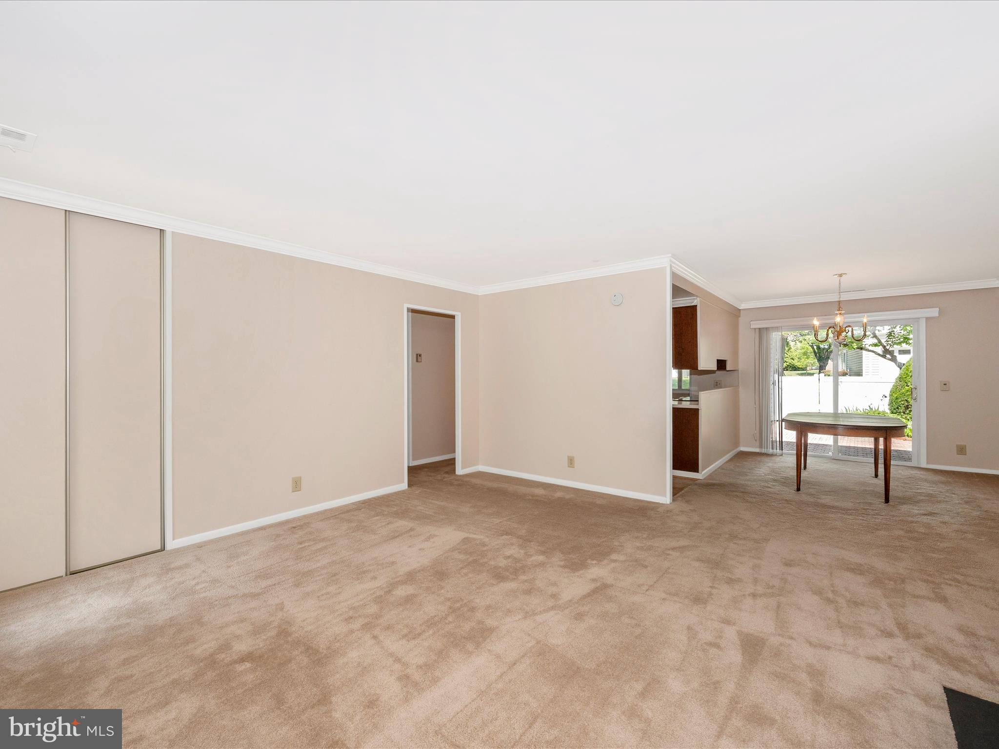 LEISURE WORLD - Residential